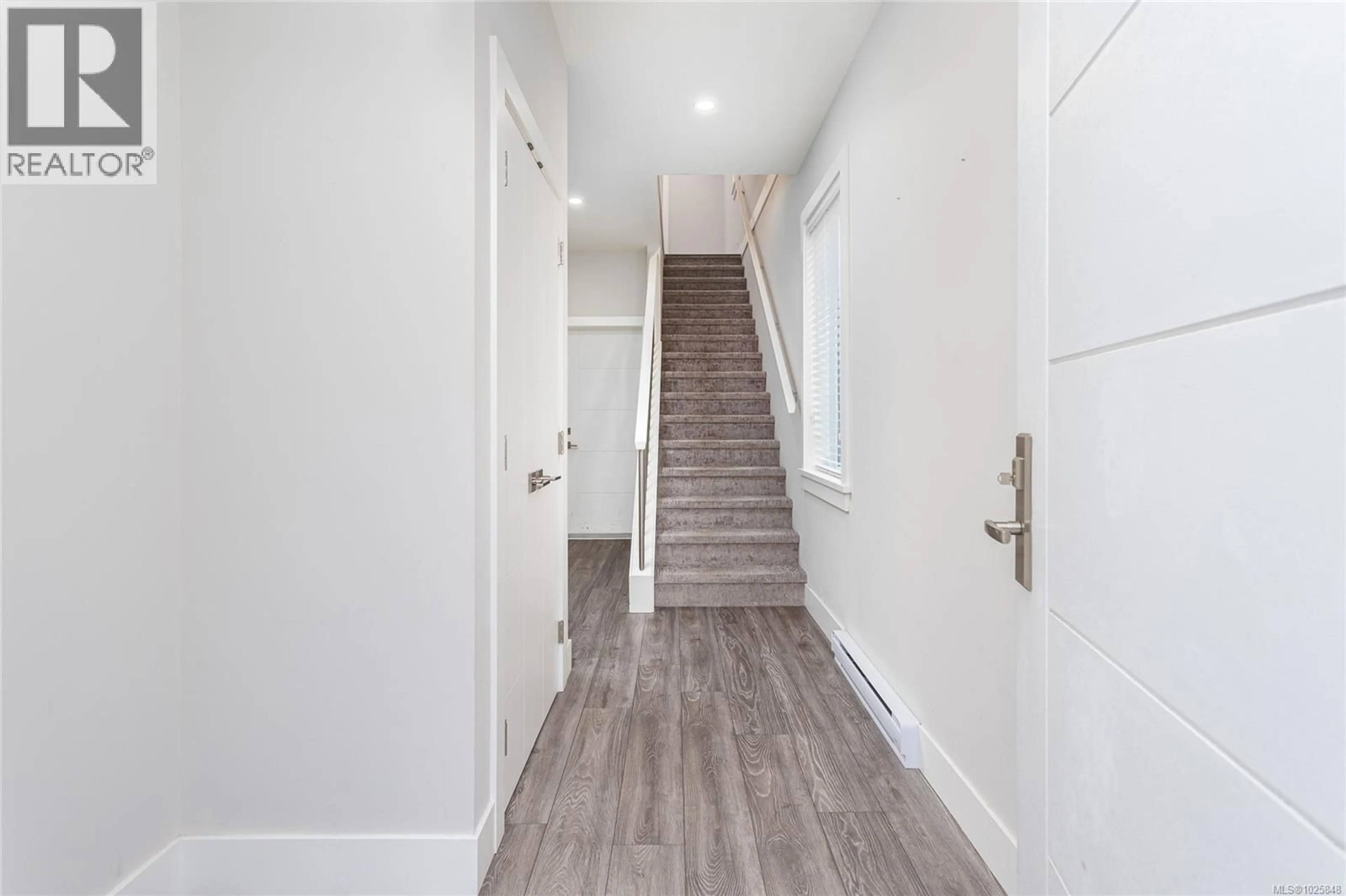 Unknown for 629 SELWYN CLOSE, Langford British Columbia V9B6M1