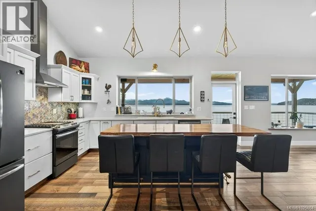 420 1ST STREET, Sointula 3