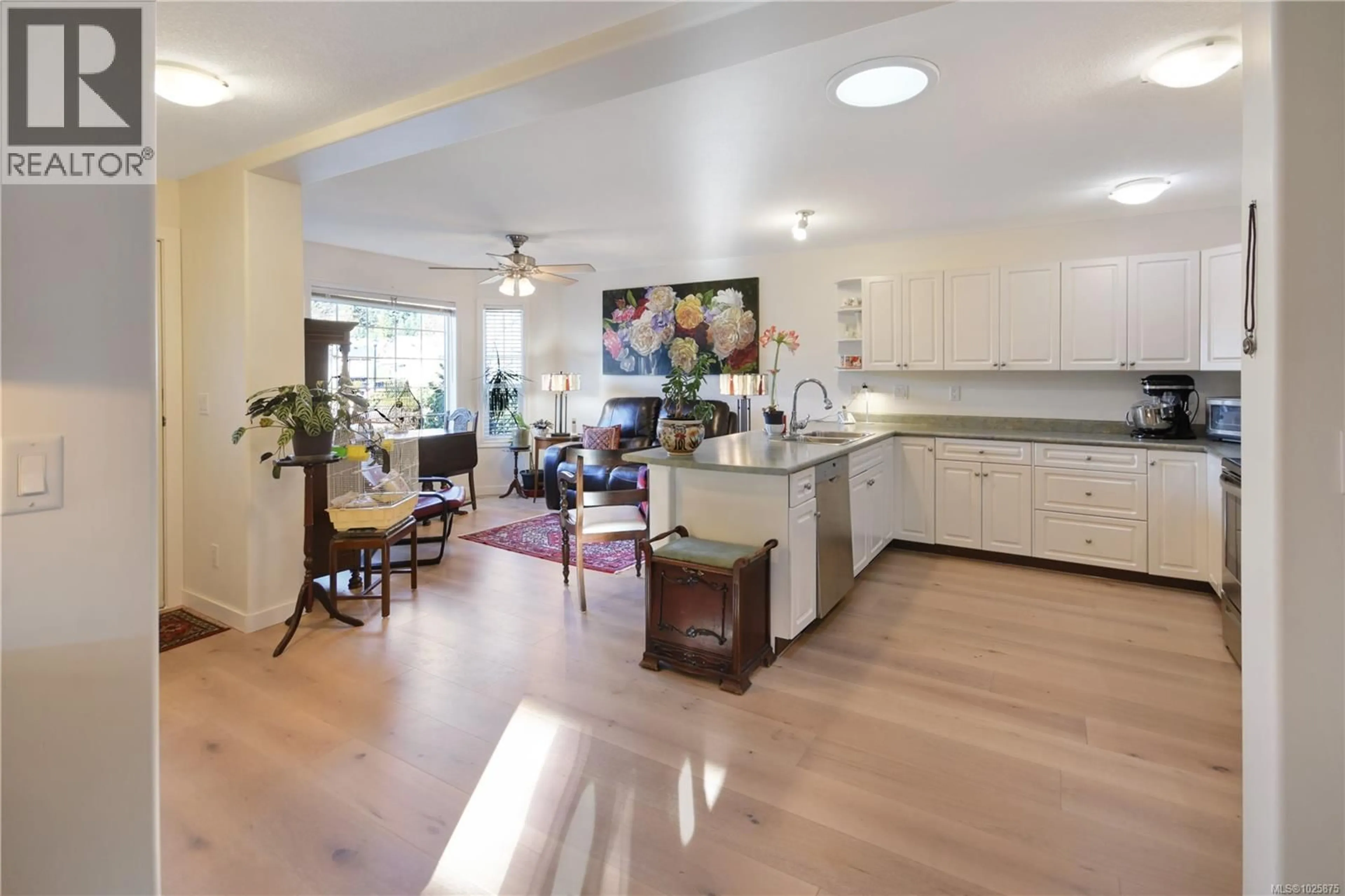 Open concept kitchen, unknown for 3838 MIMOSA DRIVE, Nanaimo British Columbia V9T6B9