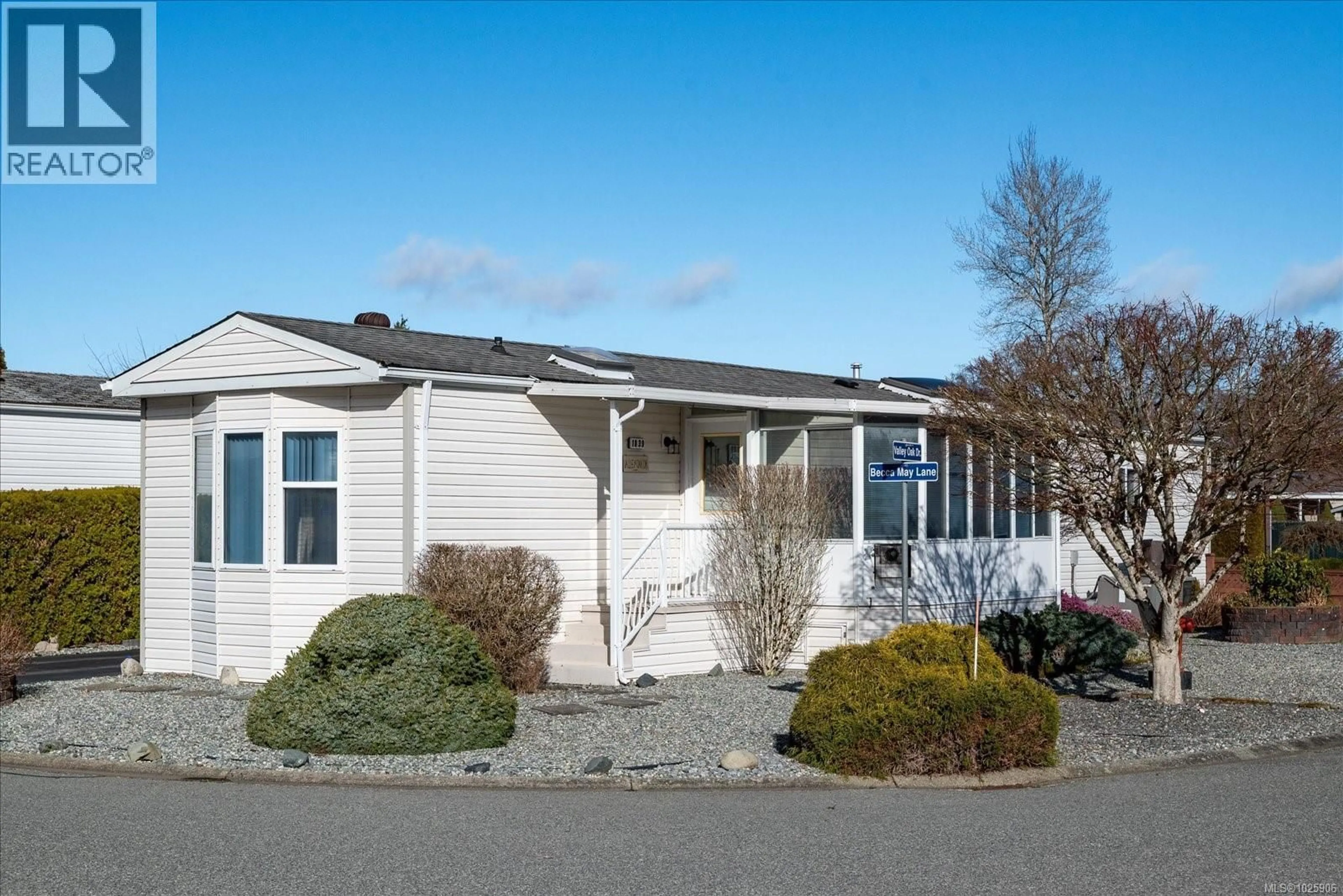 Home with vinyl exterior material, street for 1839 VALLEY OAK DRIVE, Nanaimo British Columbia V9R6N1