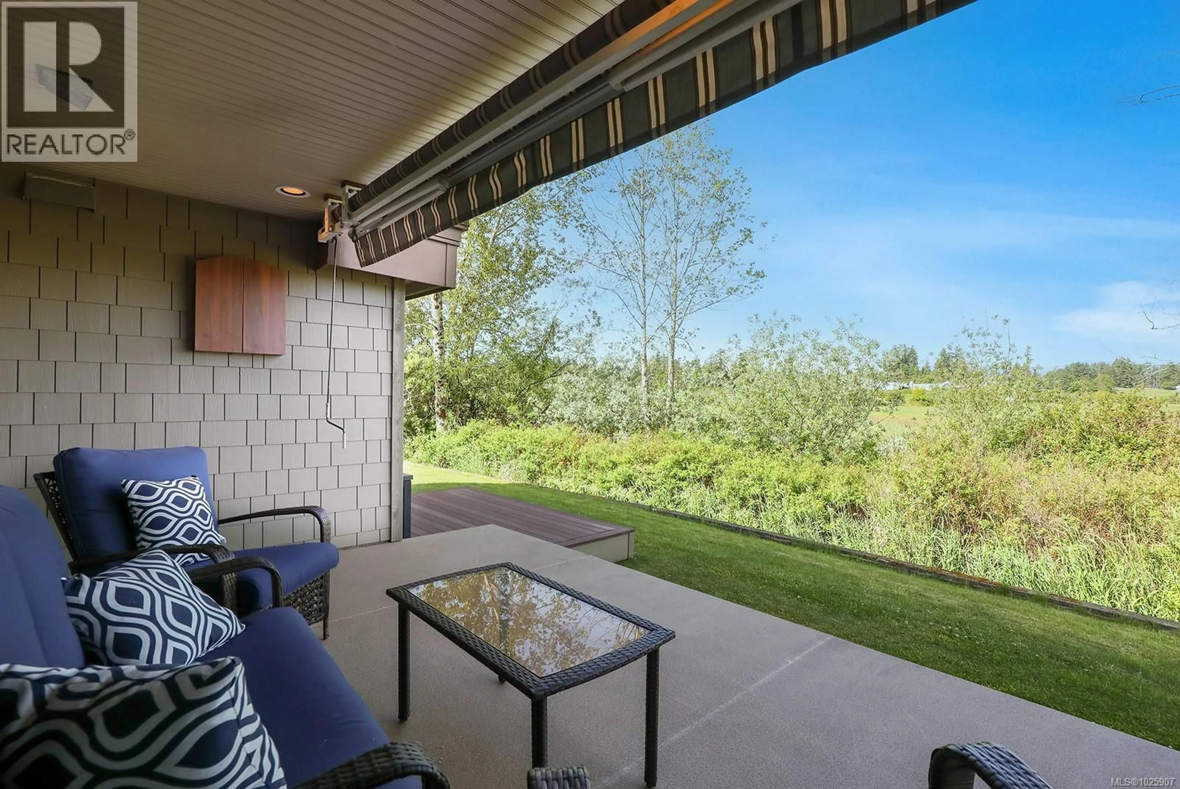 Patio, water/lake/river/ocean view for 1675 CHESTER PLACE, Comox British Columbia V9M1A9