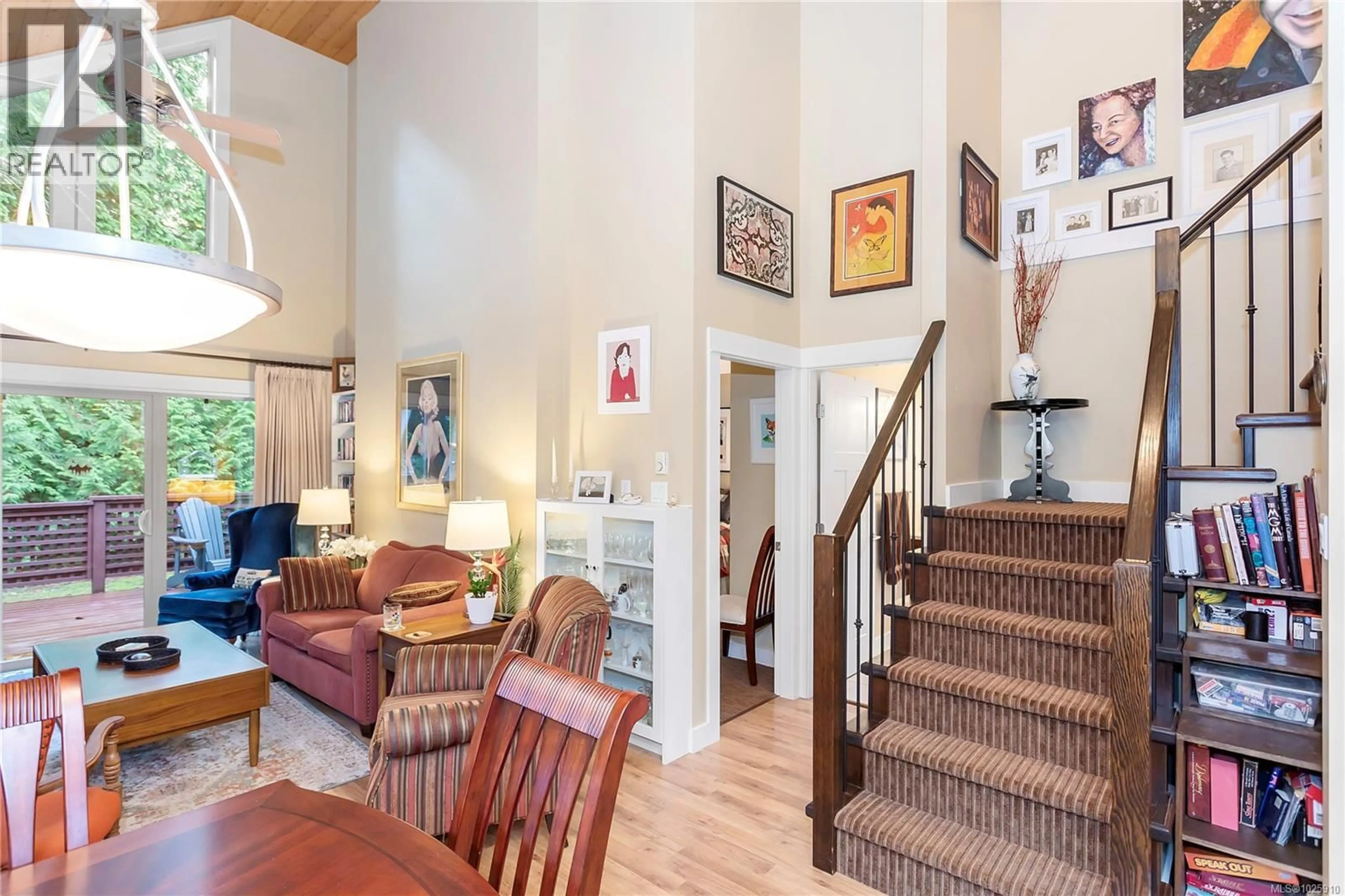 Indoor foyer for 258 - 1130 RESORT DRIVE, Parksville British Columbia V9P2E3