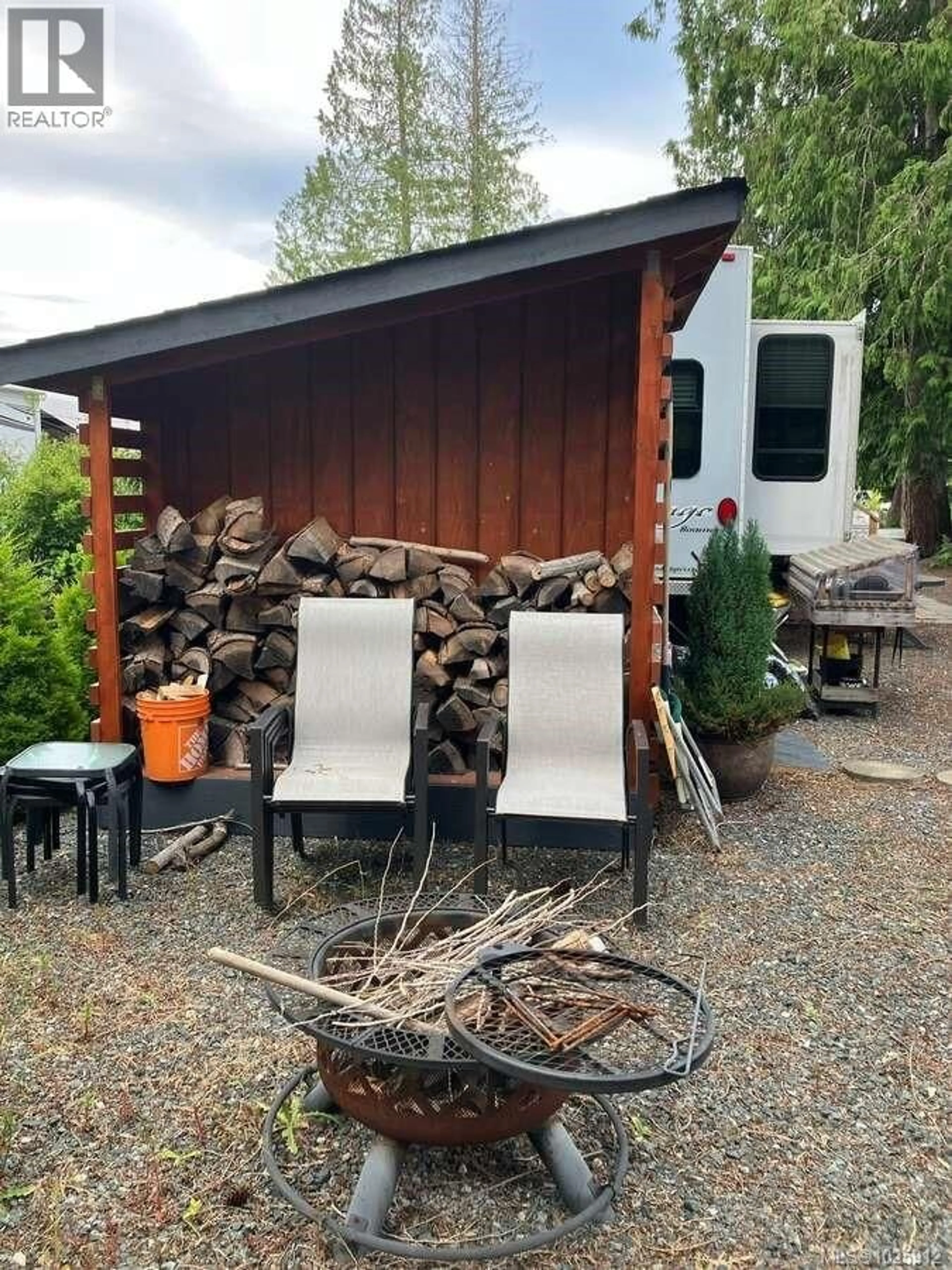 Patio, unknown for 63 - 6050 ISLAND HIGHWAY WEST, Qualicum Beach British Columbia V9K2E1