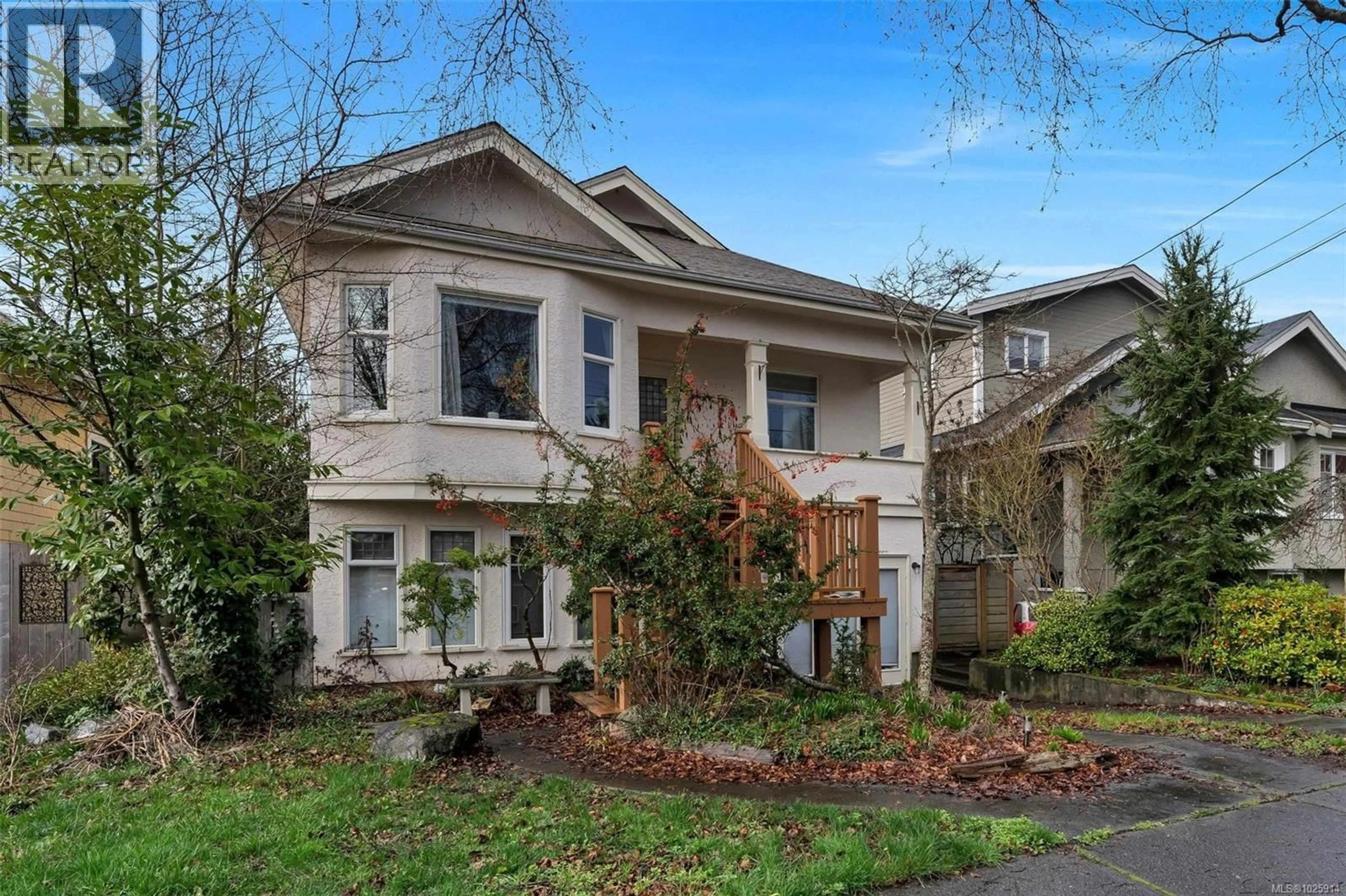 Home with brick exterior material, street for 636 CORNWALL STREET, Victoria British Columbia V8V4L1