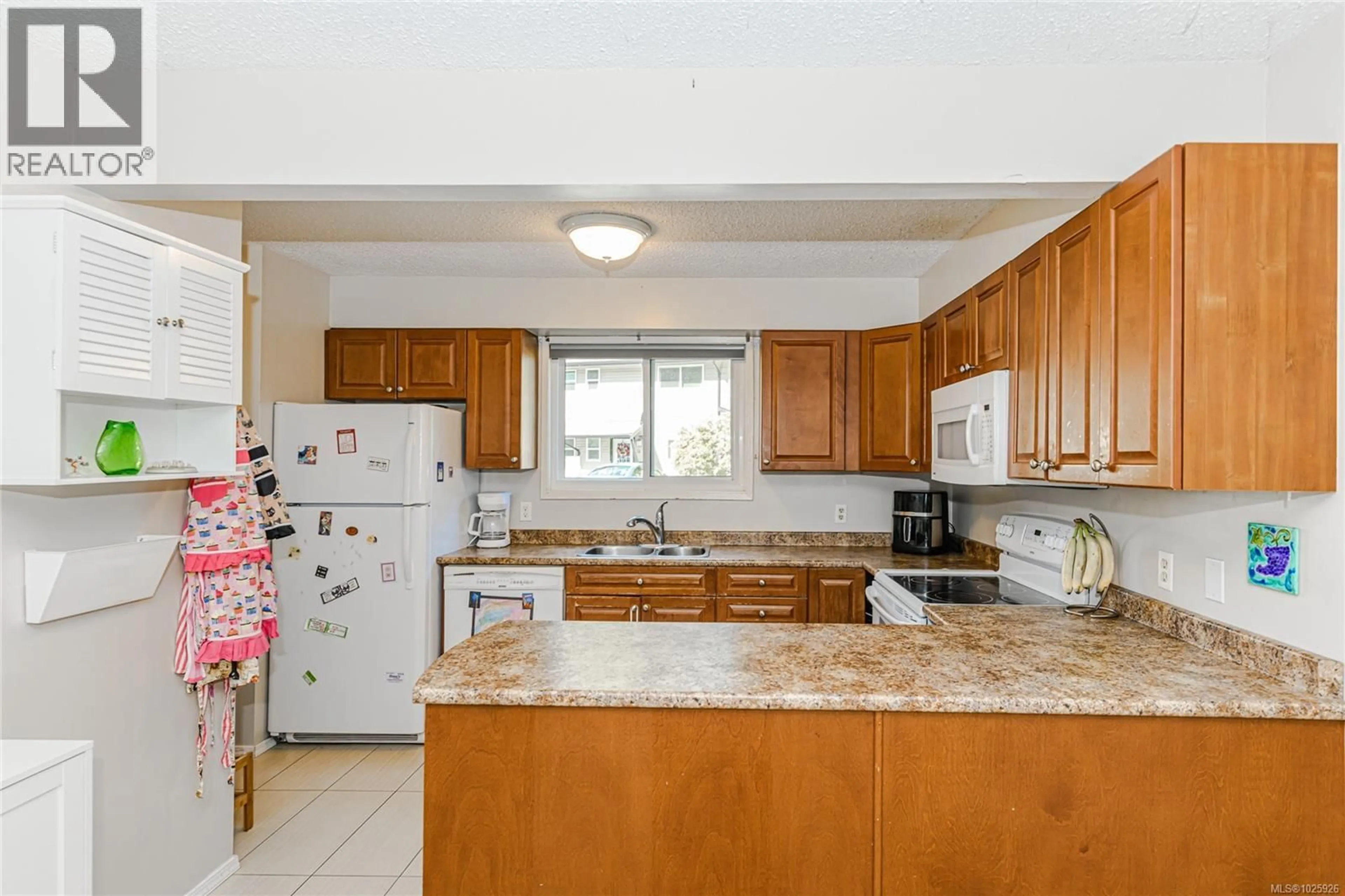 Standard kitchen, unknown for 18 - 3025 COWICHAN LAKE ROAD, Duncan British Columbia V9L4B5
