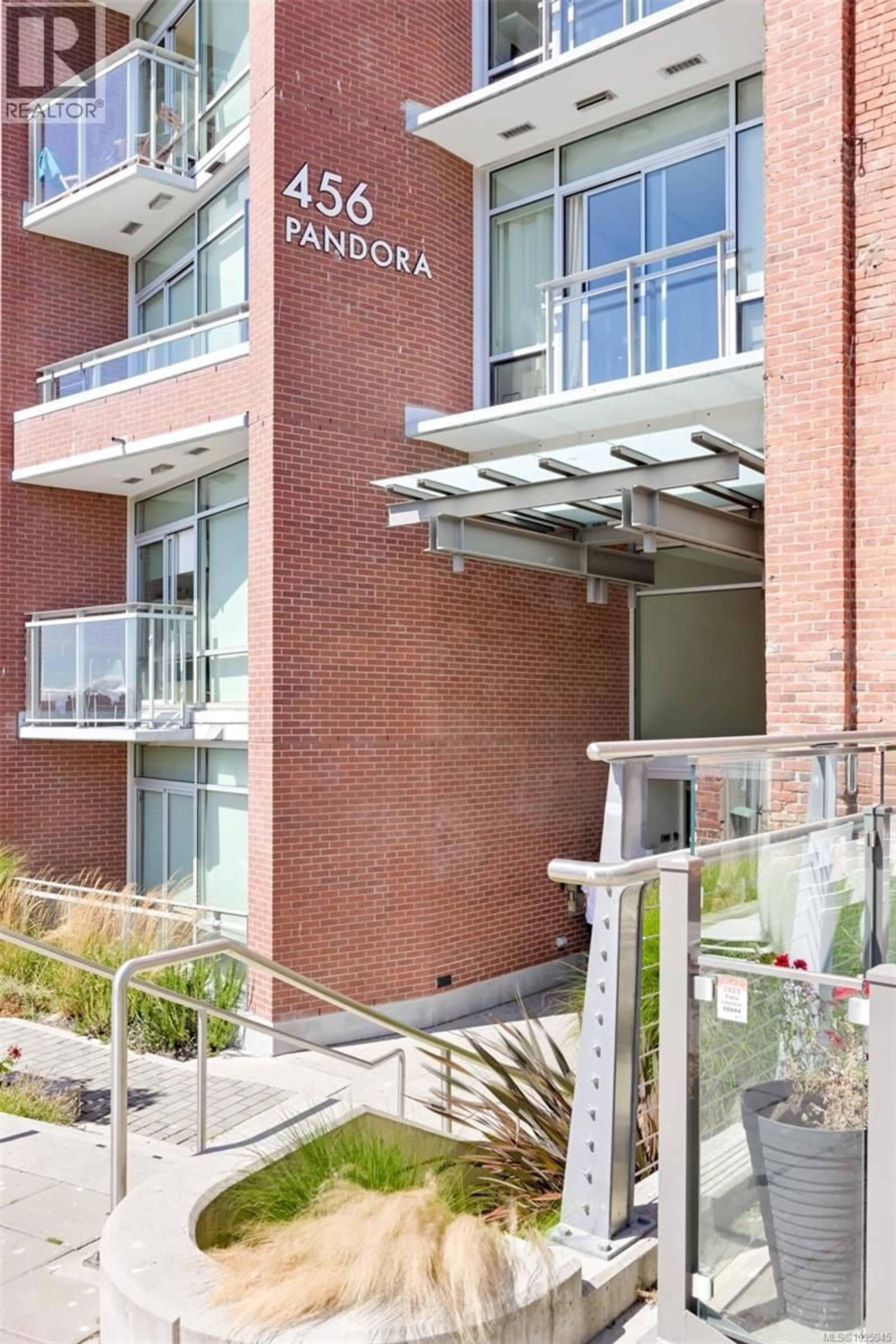 Unknown for 403 - 456 PANDORA AVENUE, Victoria British Columbia V8W0E3