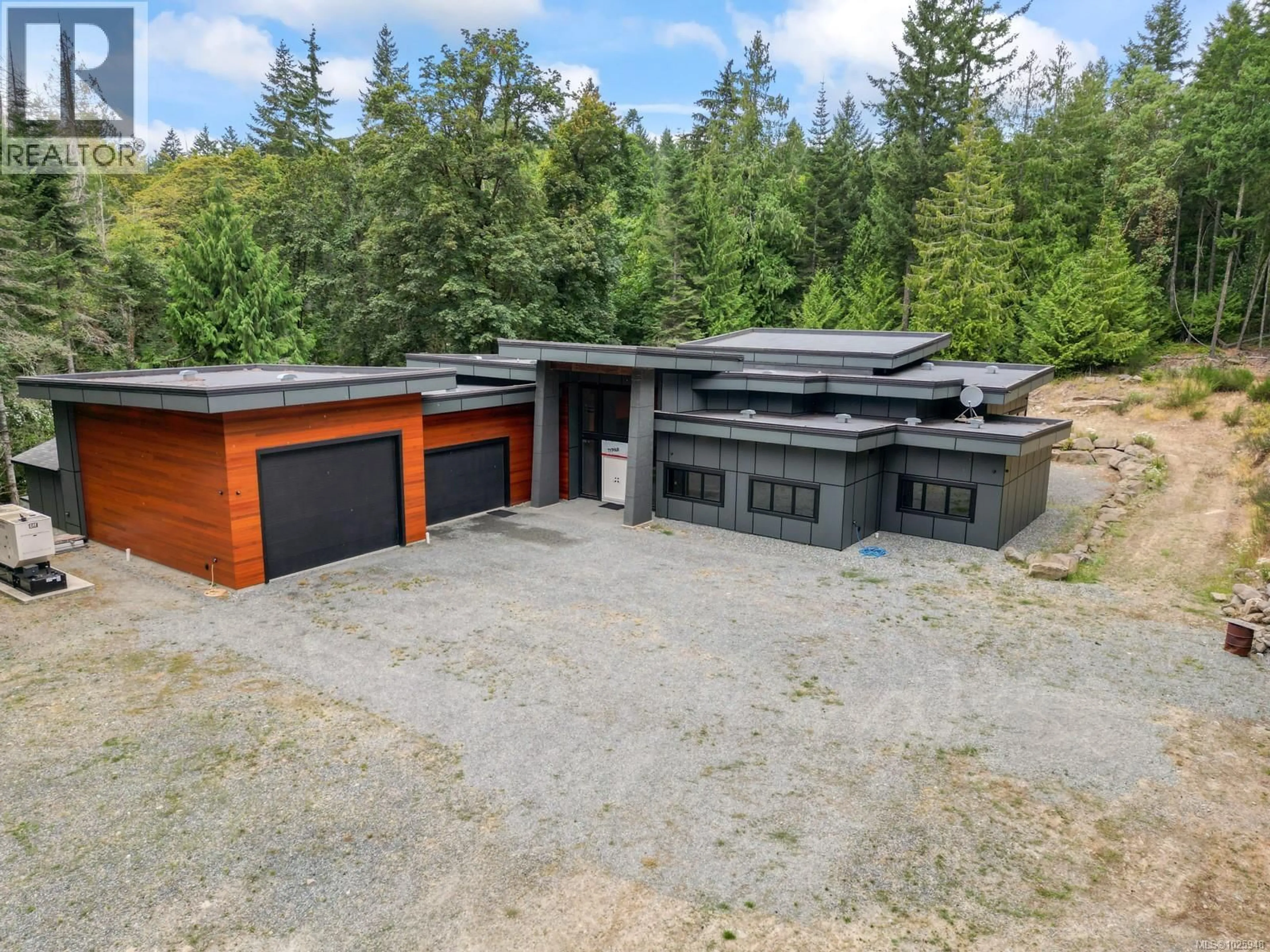 A pic from outside/outdoor area/front of a property/back of a property/a pic from drone, unknown for 4811 HENRY ROETHEL ROAD, Ladysmith British Columbia V9G1G9