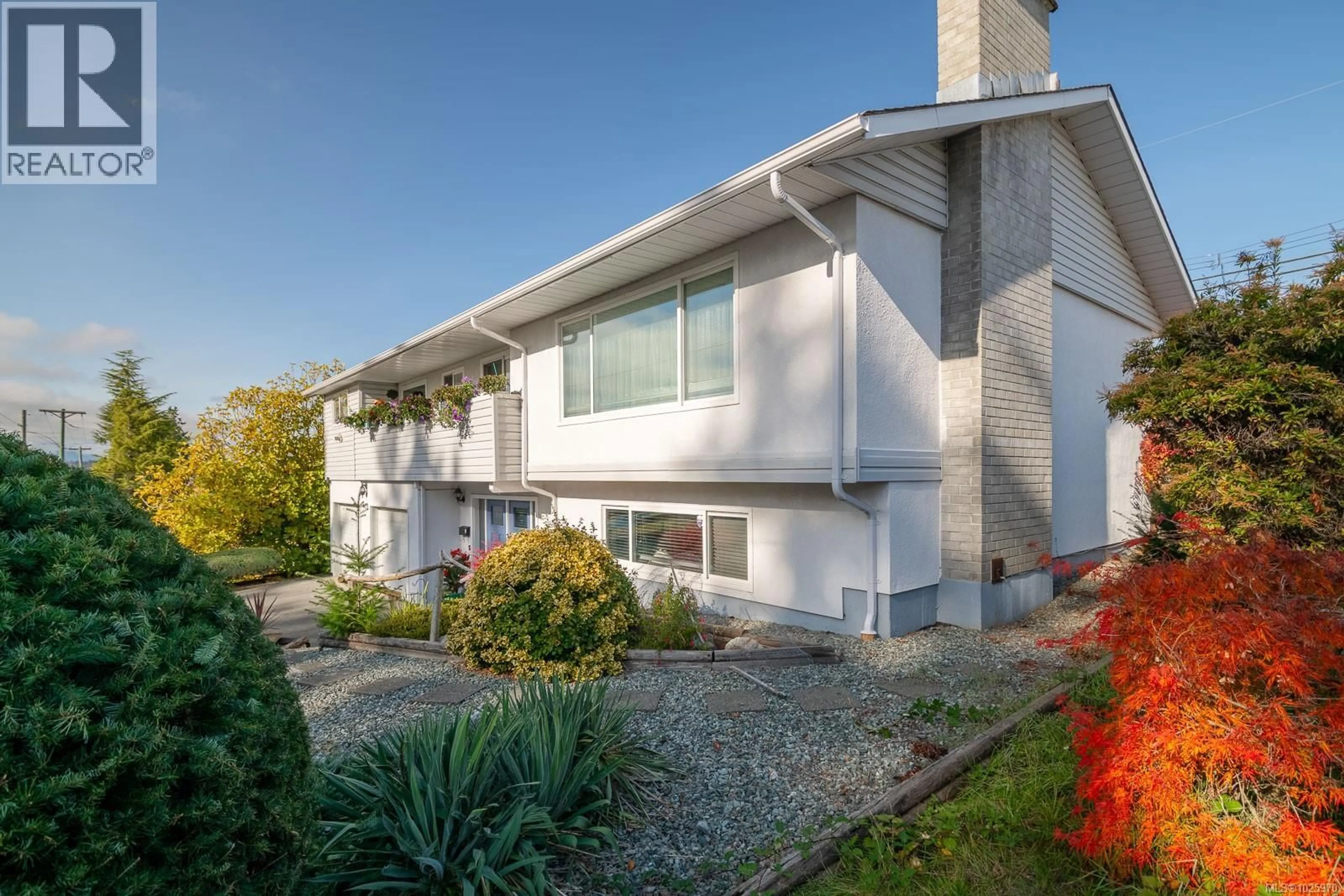 Home with vinyl exterior material, street for 4455 ROGER STREET, Port Alberni British Columbia V9Y3Z5