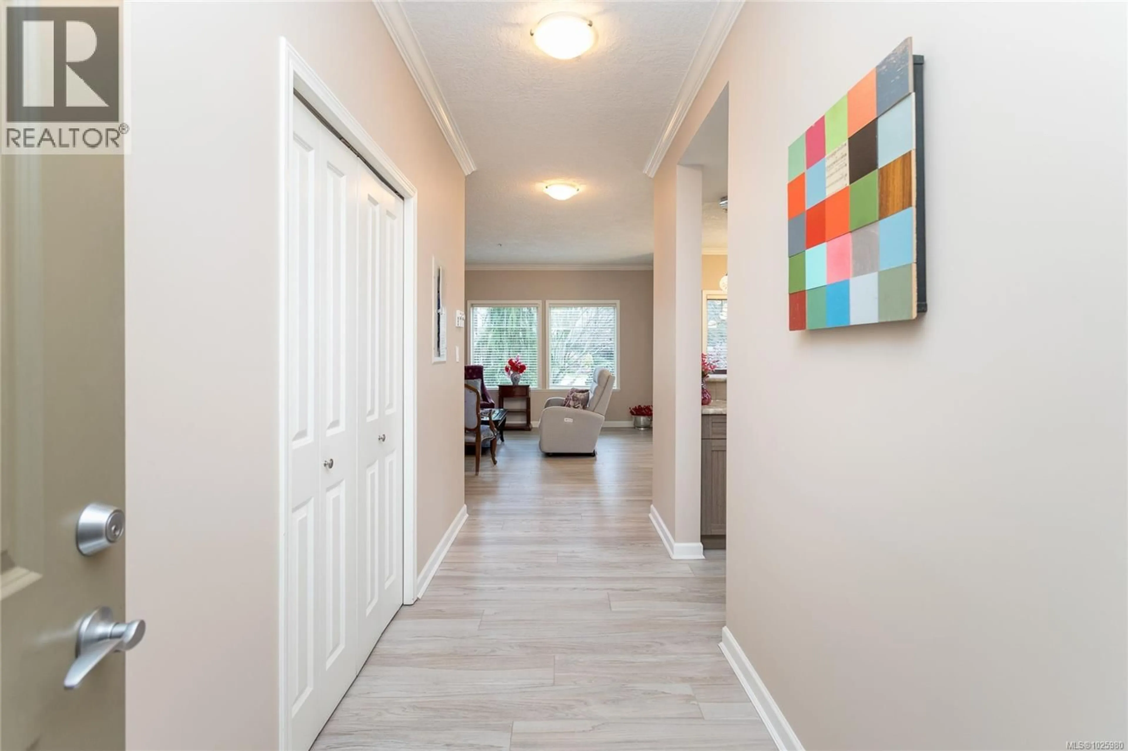 Indoor entryway for 209 - 125 ALDERSMITH PLACE, View Royal British Columbia V9A7M7