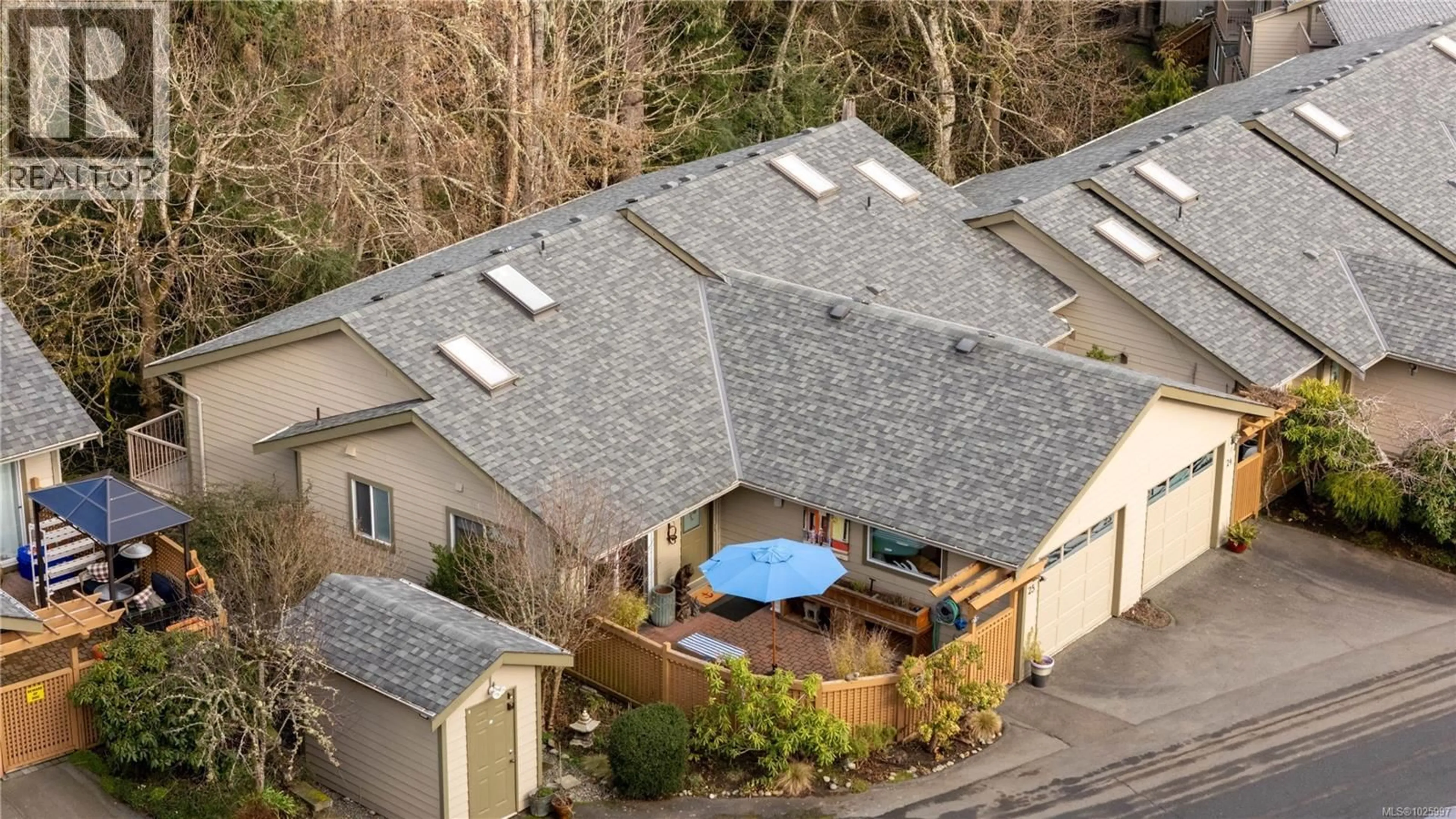 A pic from outside/outdoor area/front of a property/back of a property/a pic from drone, unknown for 25 - 2190 DRENNAN STREET, Sooke British Columbia V9Z1J4