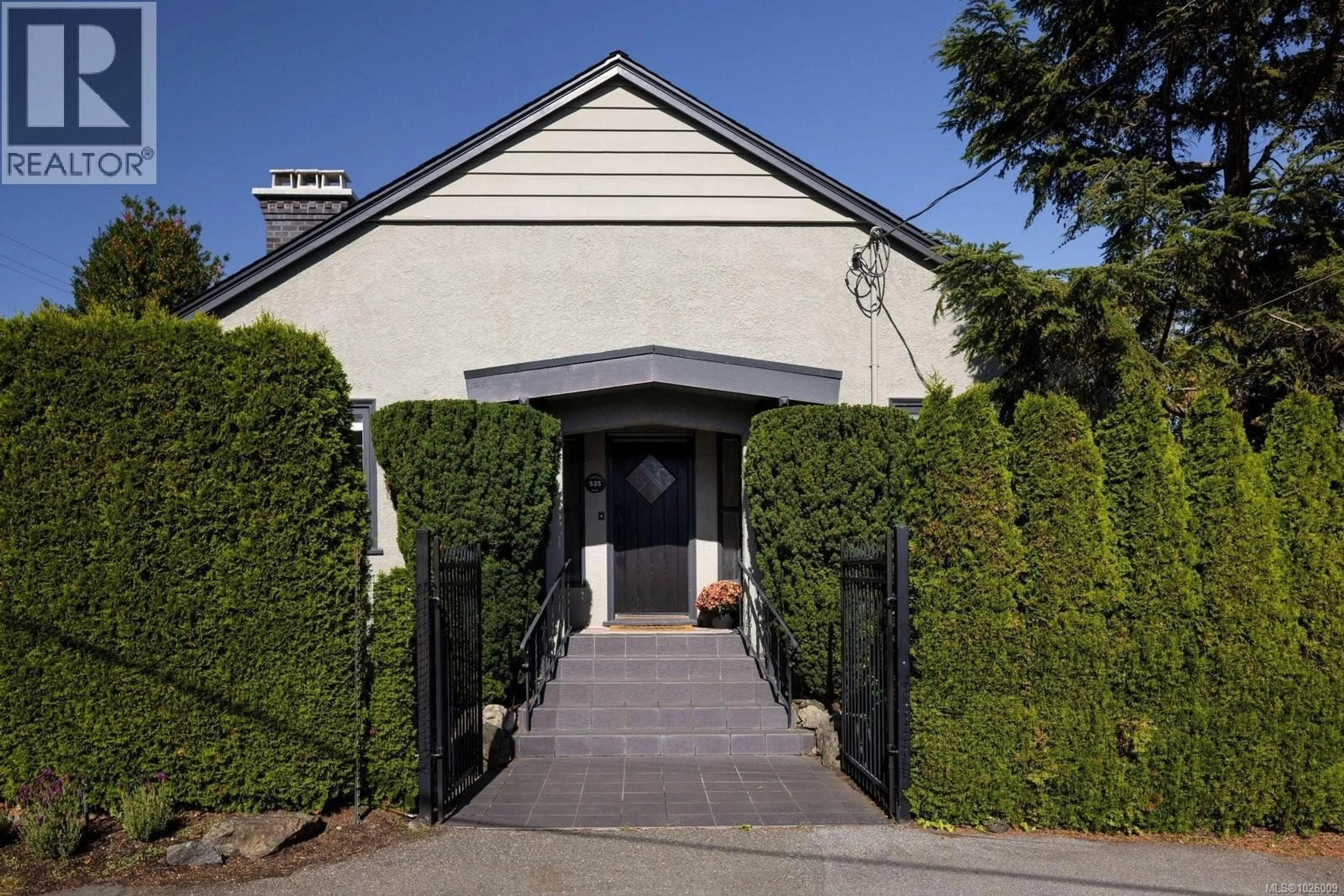 Unknown for 535 FALKLAND ROAD, Oak Bay British Columbia V8S4L6