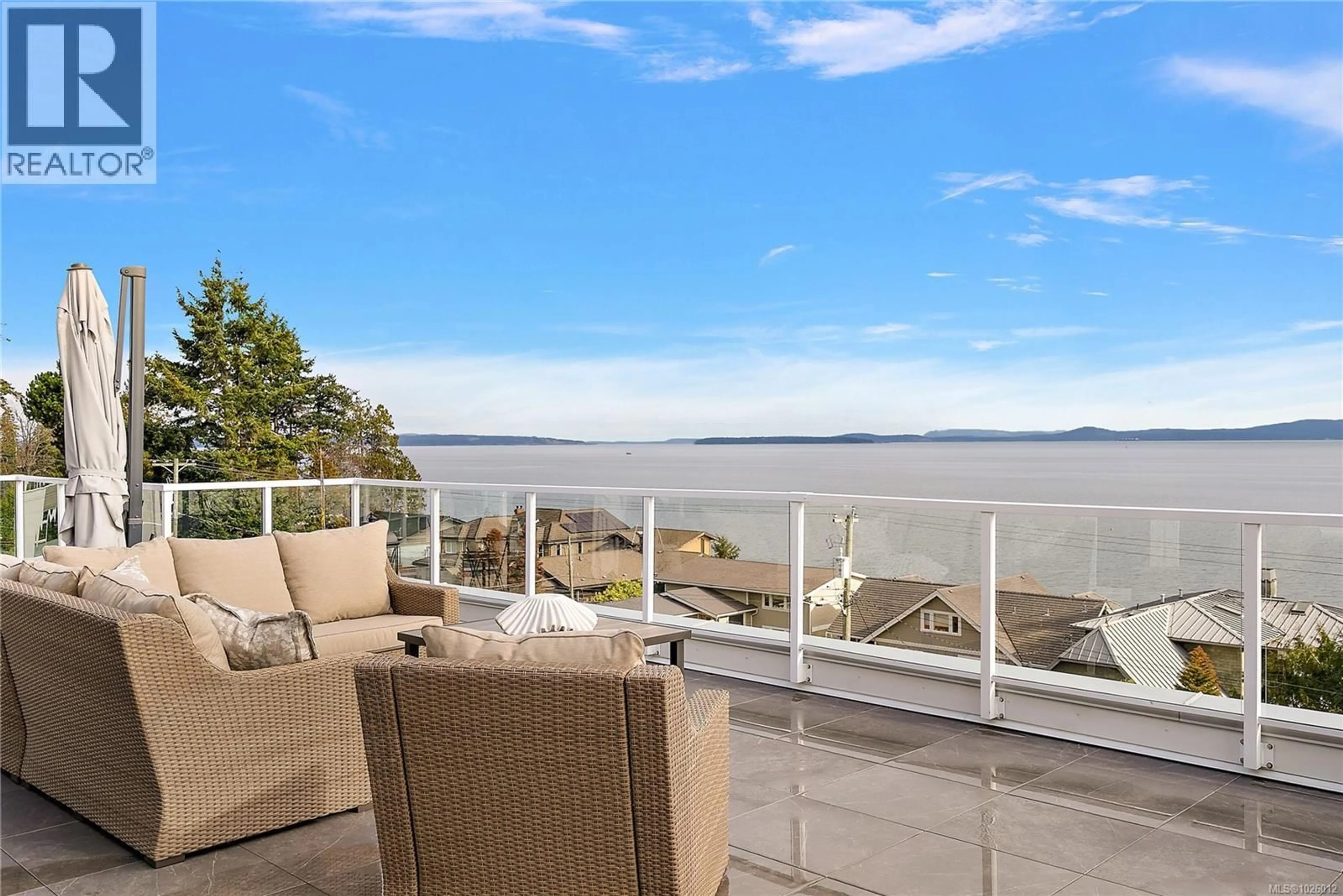 Patio, water/lake/river/ocean view for 410 - 5118 CORDOVA BAY ROAD, Saanich British Columbia V8Y2K5