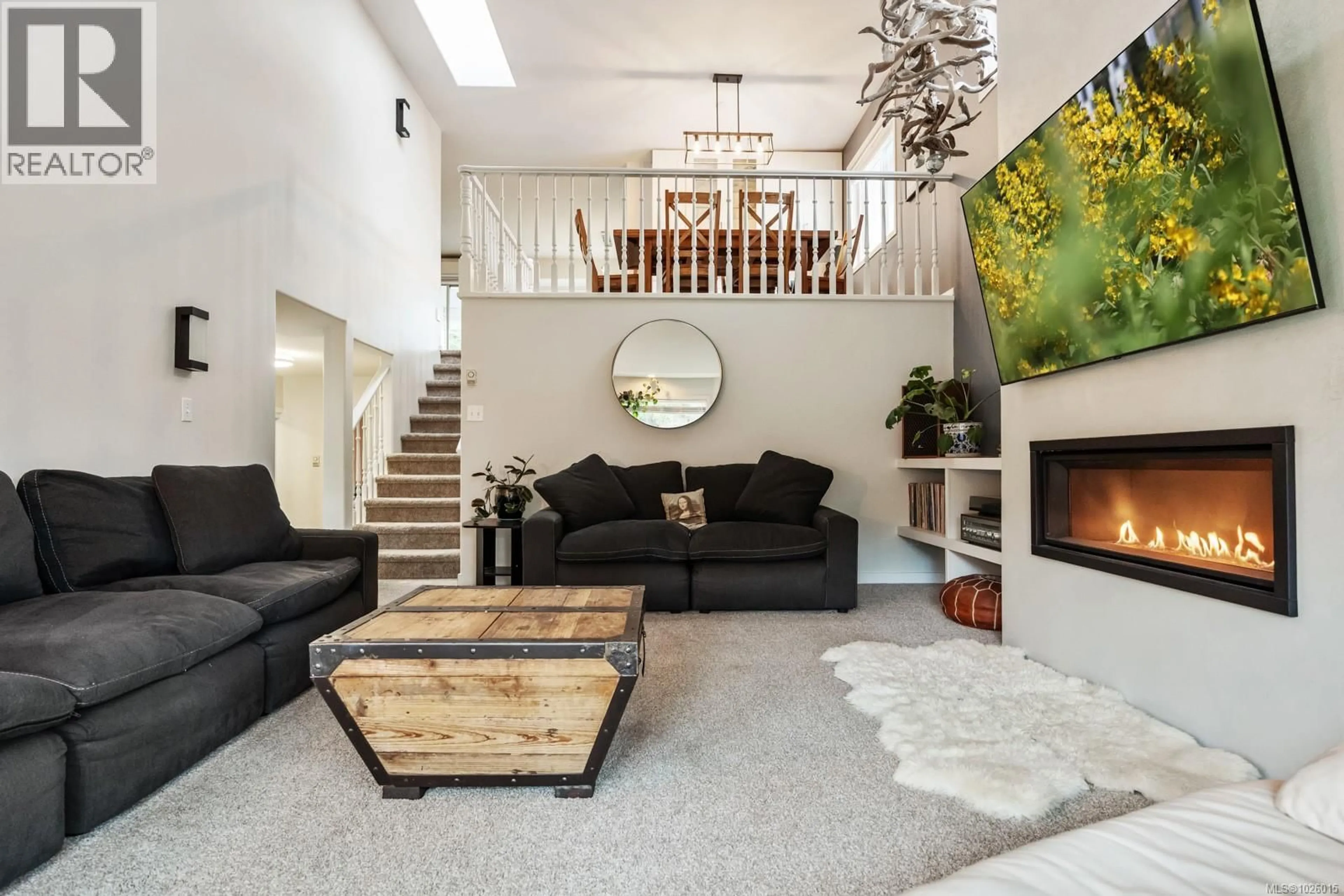 Living room with furniture, unknown for 1354 MALAHAT DRIVE, Courtenay British Columbia V9N8B2