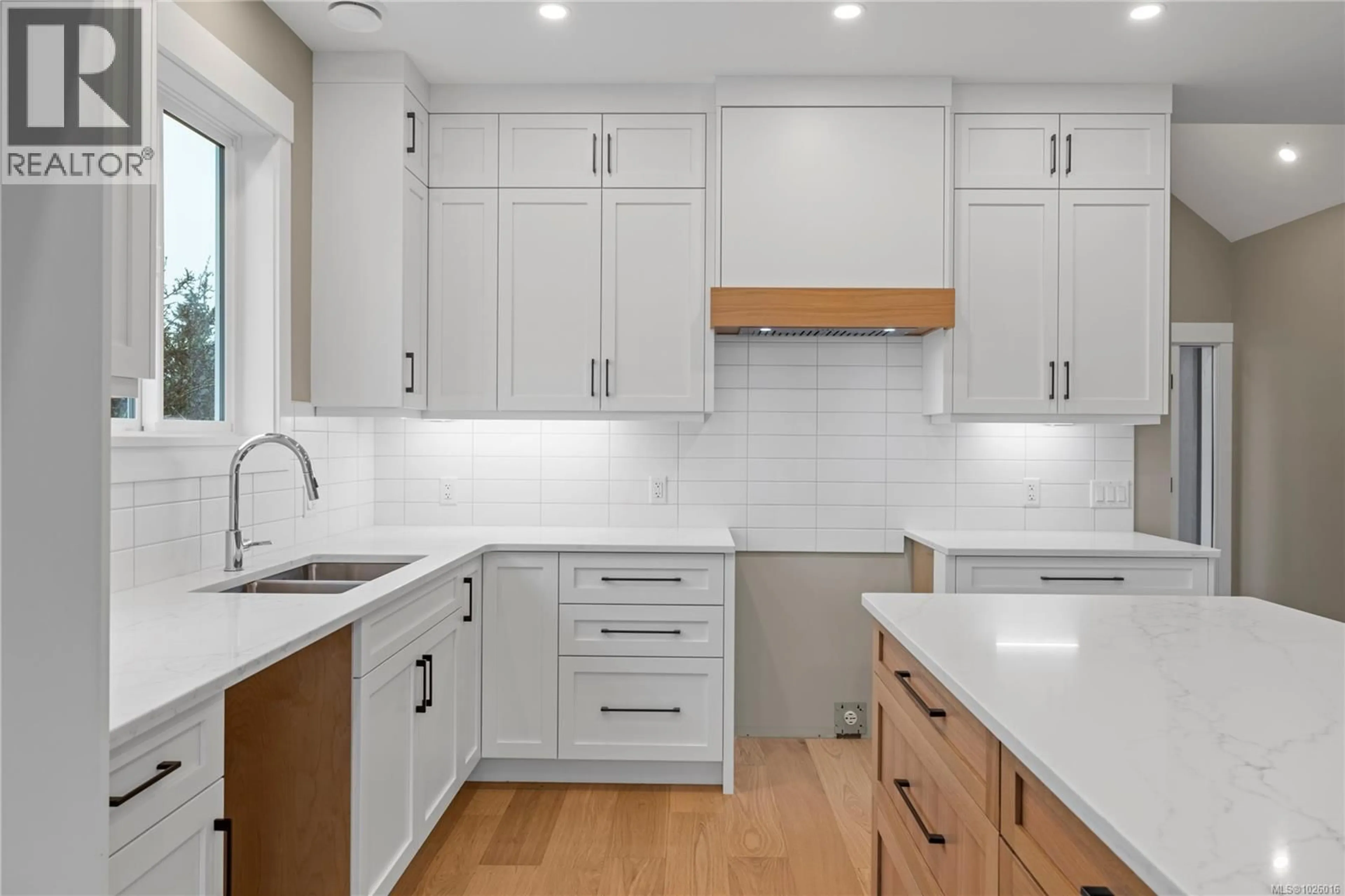 Unknown for 715 DOEHLE AVENUE, Parksville British Columbia V9P2V1