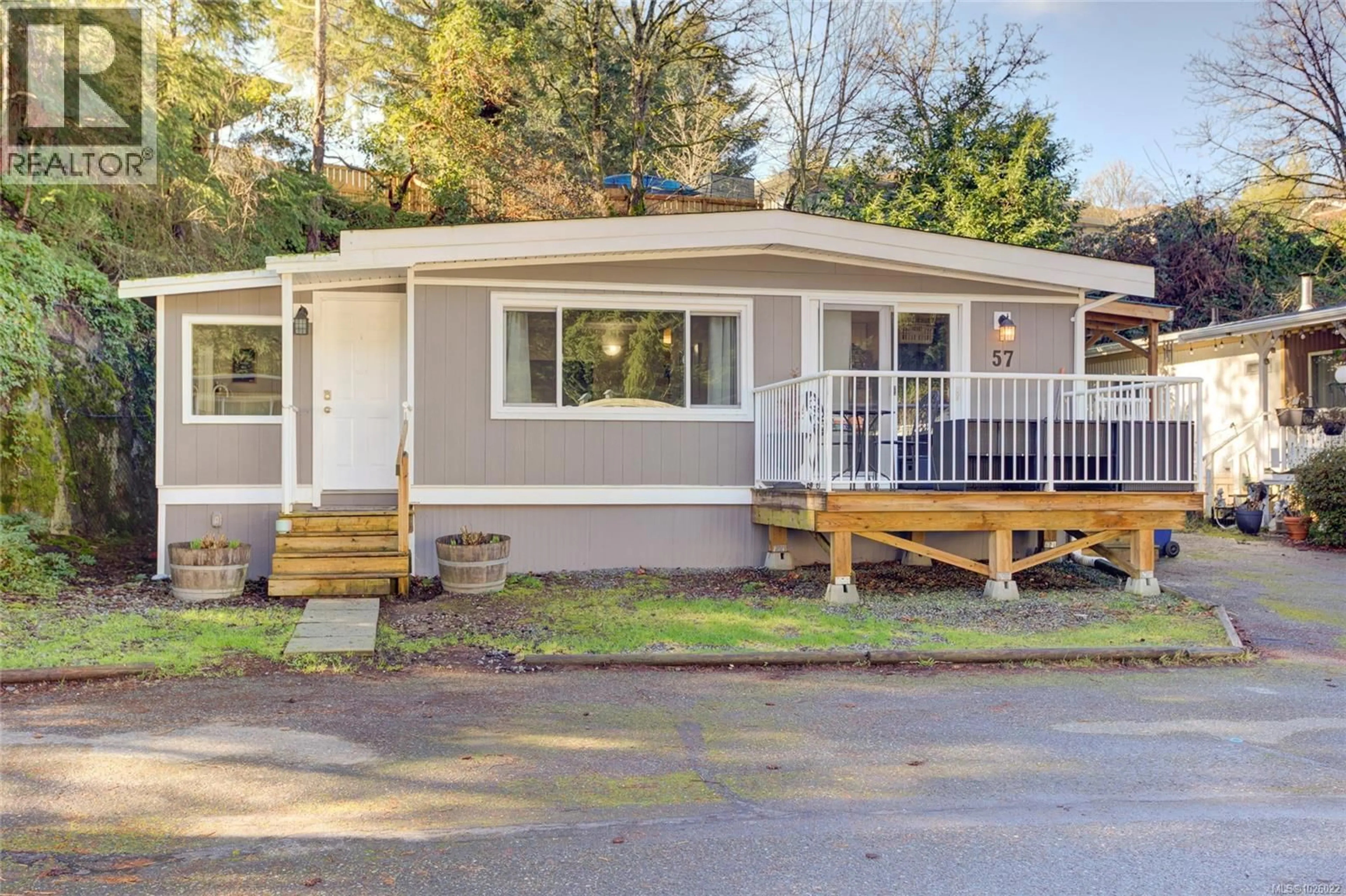 Home with vinyl exterior material, street for 57 - 2817 SOOKE LAKE ROAD, Langford British Columbia V0R2W3