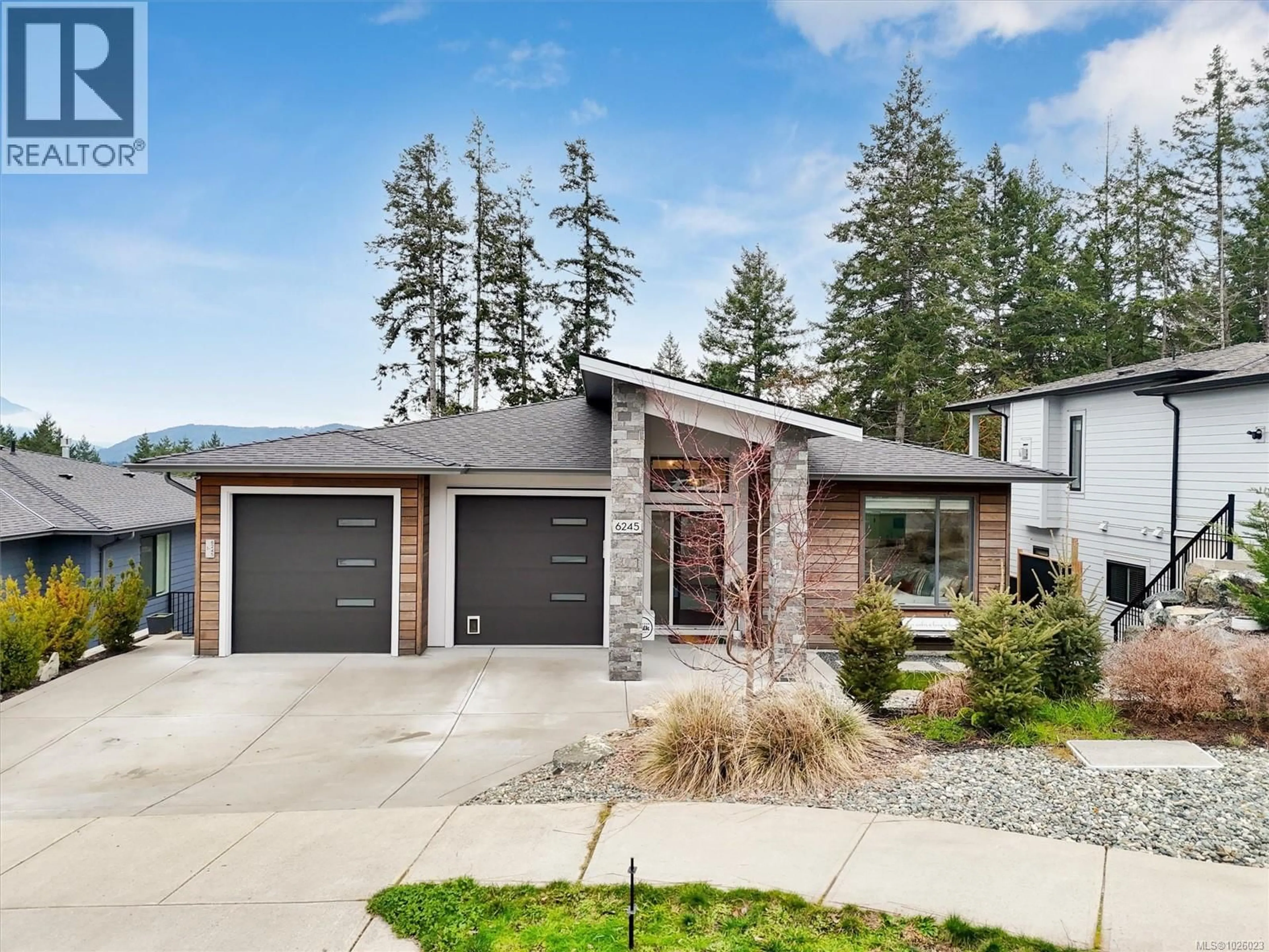 Home with brick exterior material, street for 6245 HIGHWOOD DRIVE, Duncan British Columbia V9L0H5