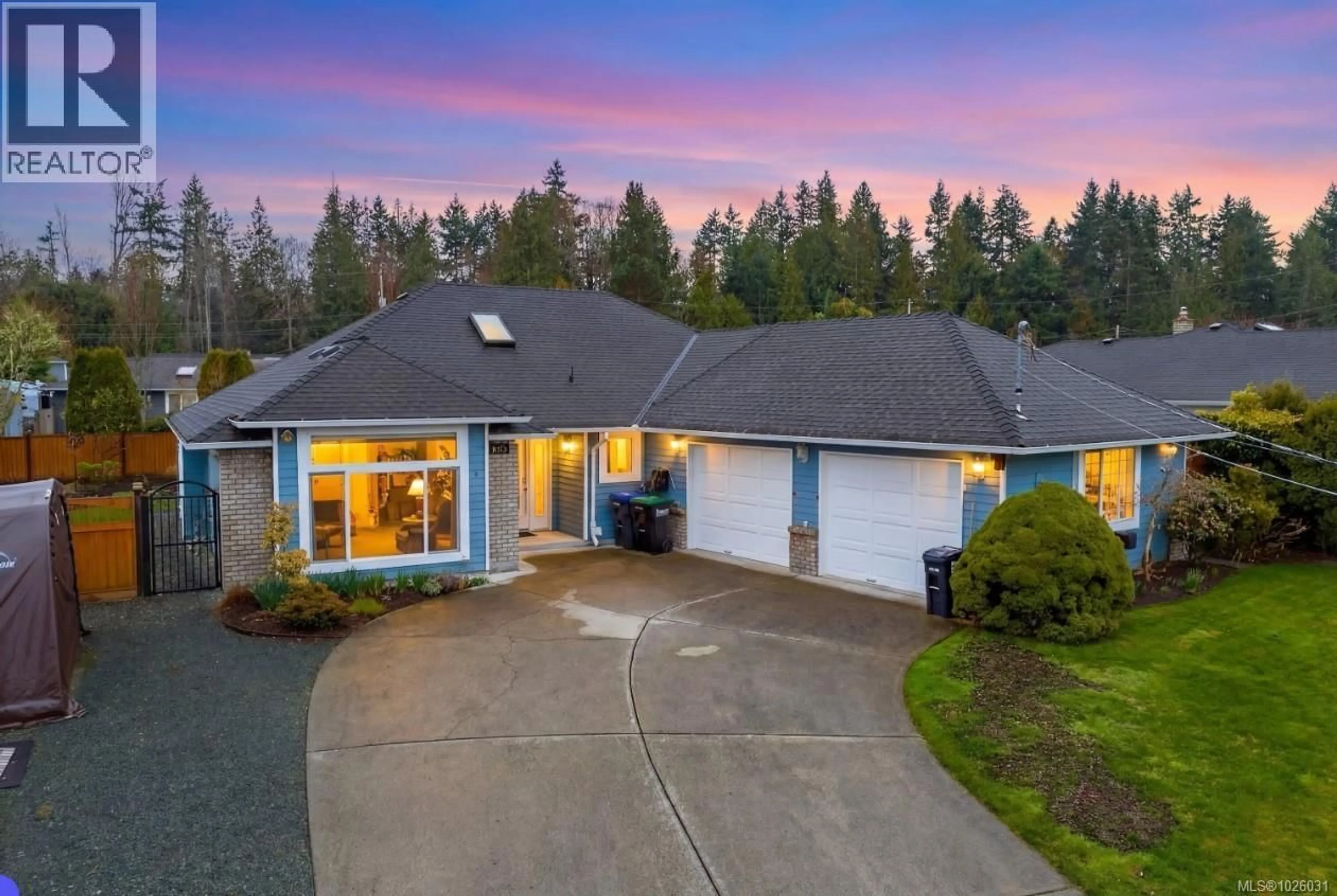 A pic from outside/outdoor area/front of a property/back of a property/a pic from drone, unknown for 1330 GILLEY CRESCENT, Parksville British Columbia V9P1W9