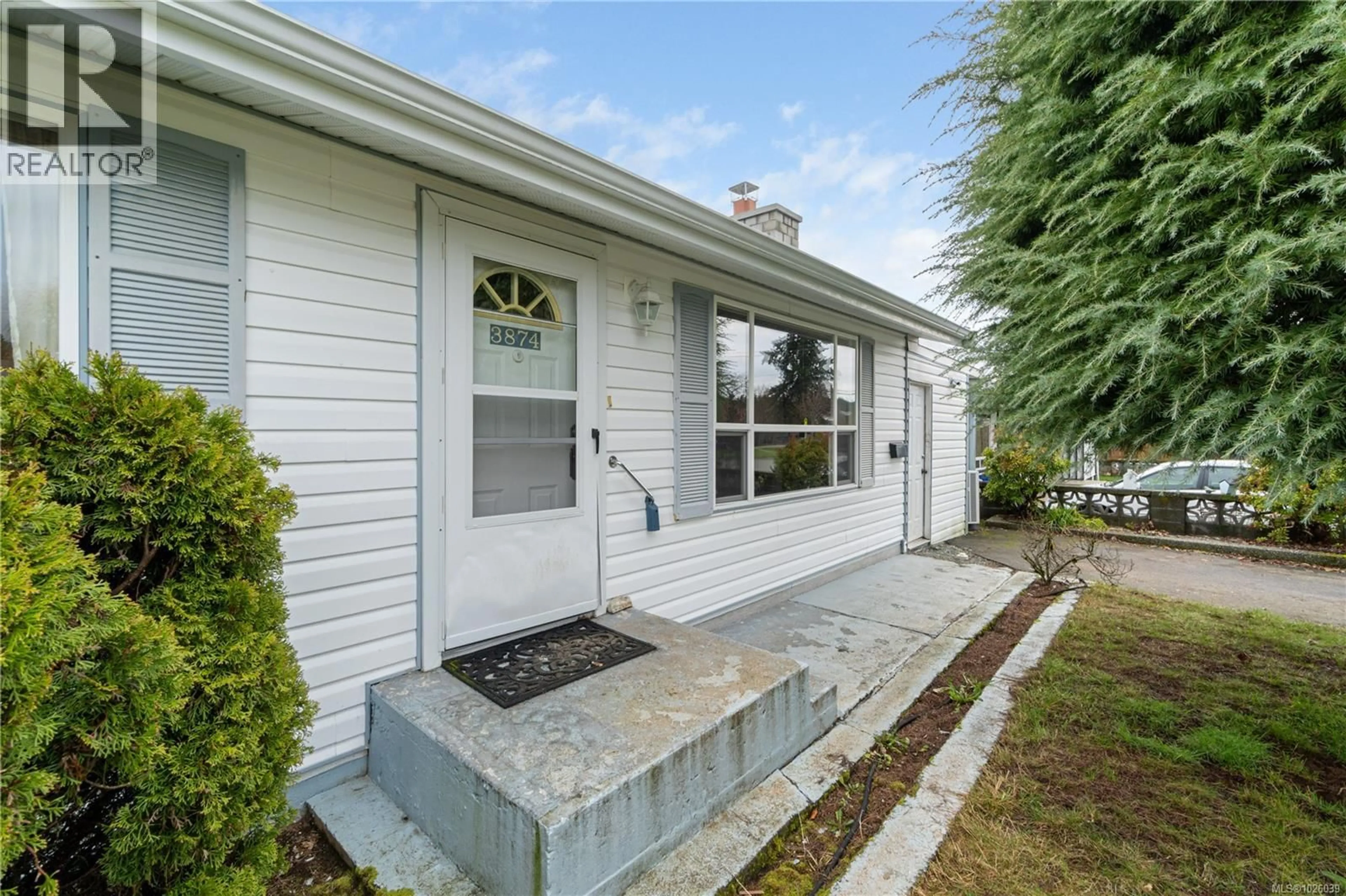 Home with vinyl exterior material, street for 3874 MORGAN CRESCENT NORTH, Port Alberni British Columbia V9Y6C2