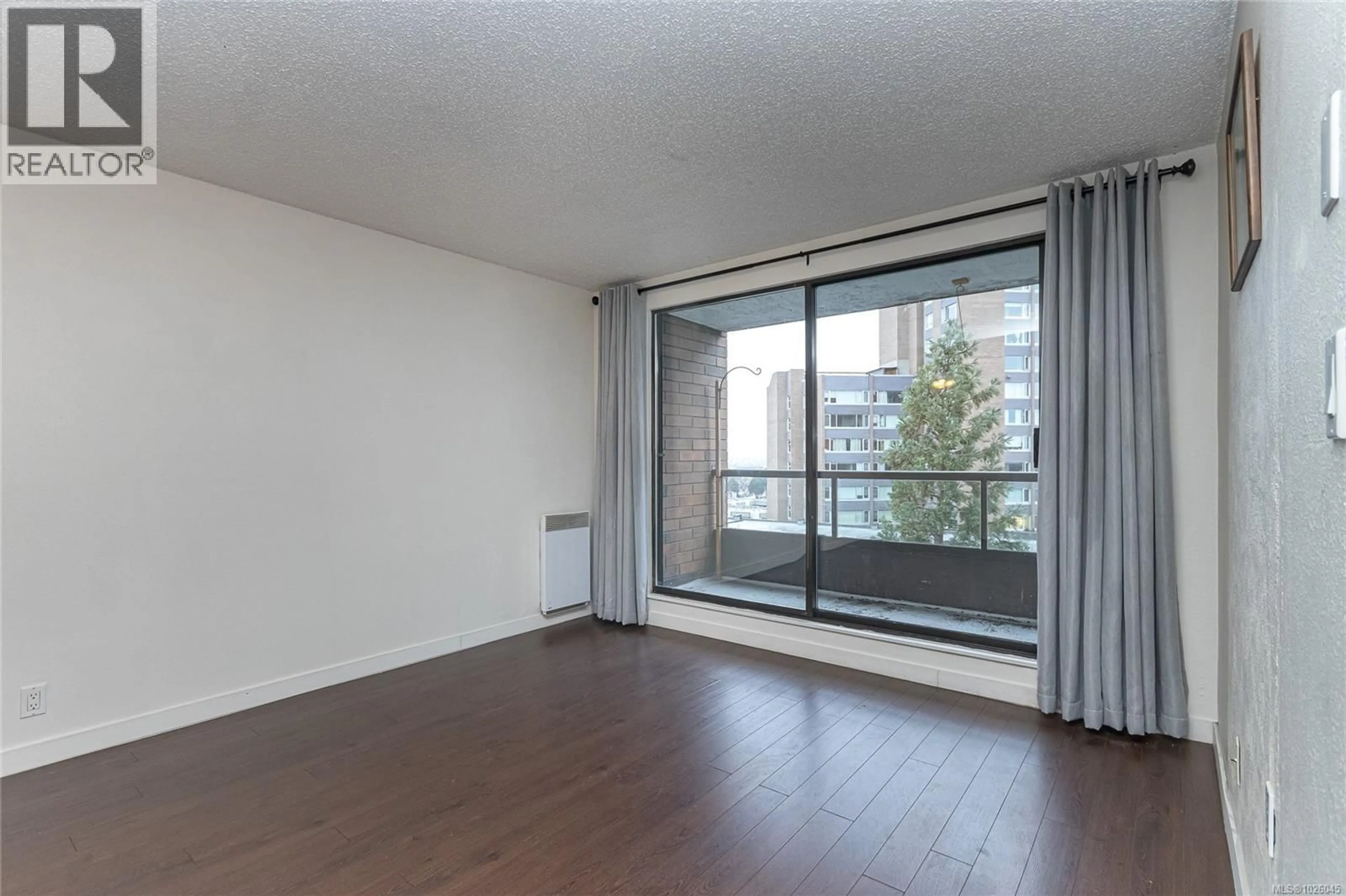 A pic of a room for 905 - 1630 QUADRA STREET, Victoria British Columbia V8W3J5
