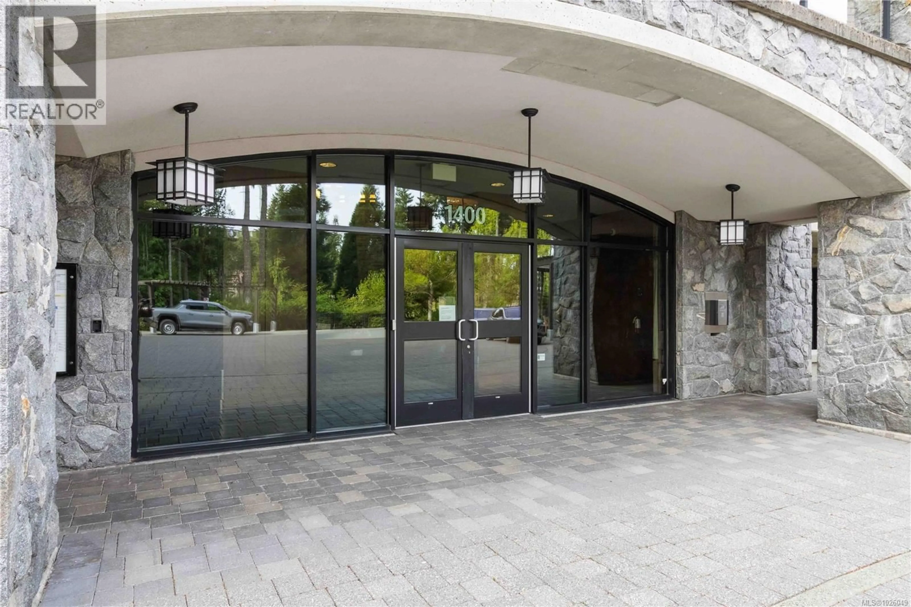 Indoor foyer for 109 - 1400 LYNBURNE PLACE, Langford British Columbia V9B0A4