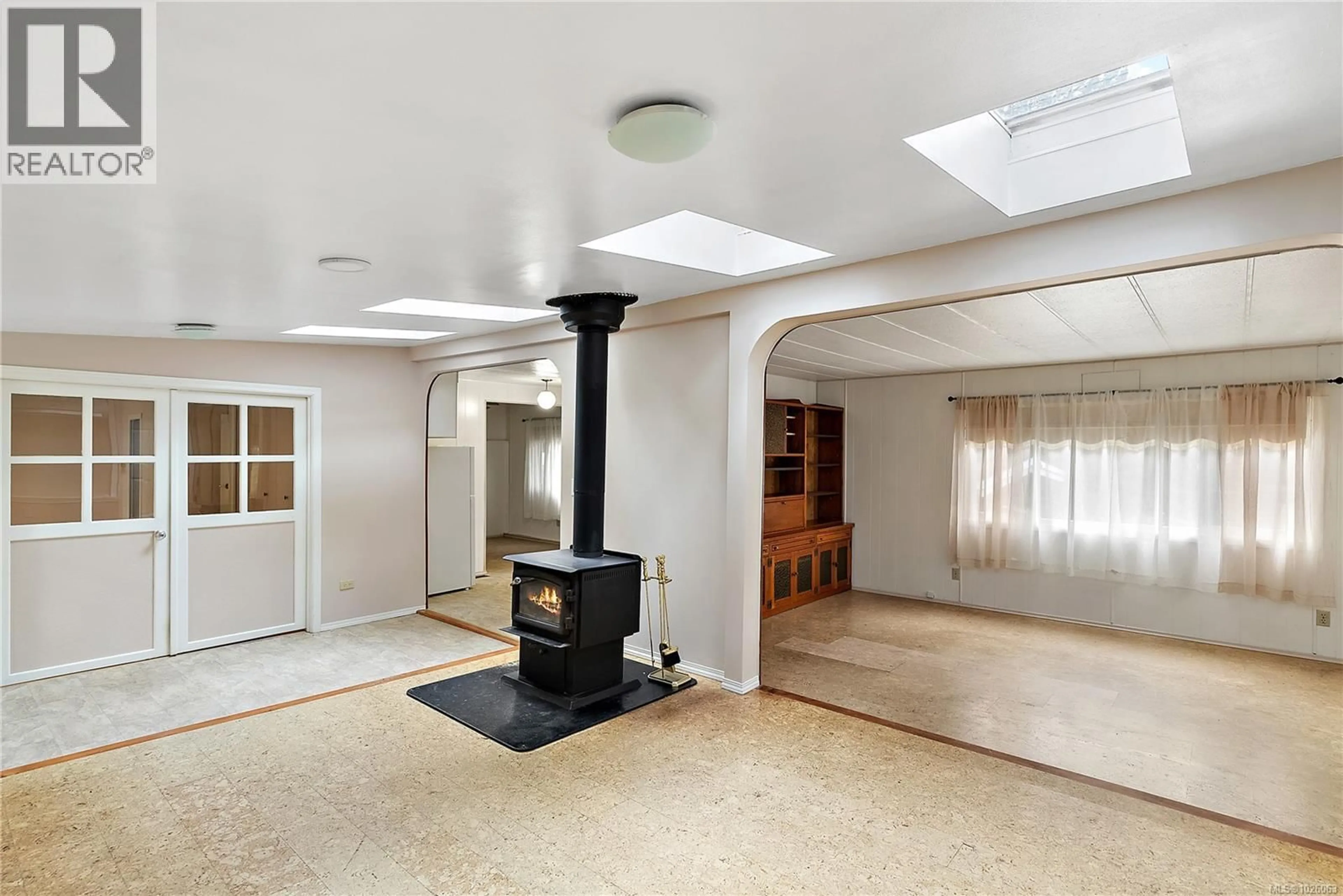 Indoor foyer for 74 - 2500 FLORENCE LAKE ROAD, Langford British Columbia V9B4H2