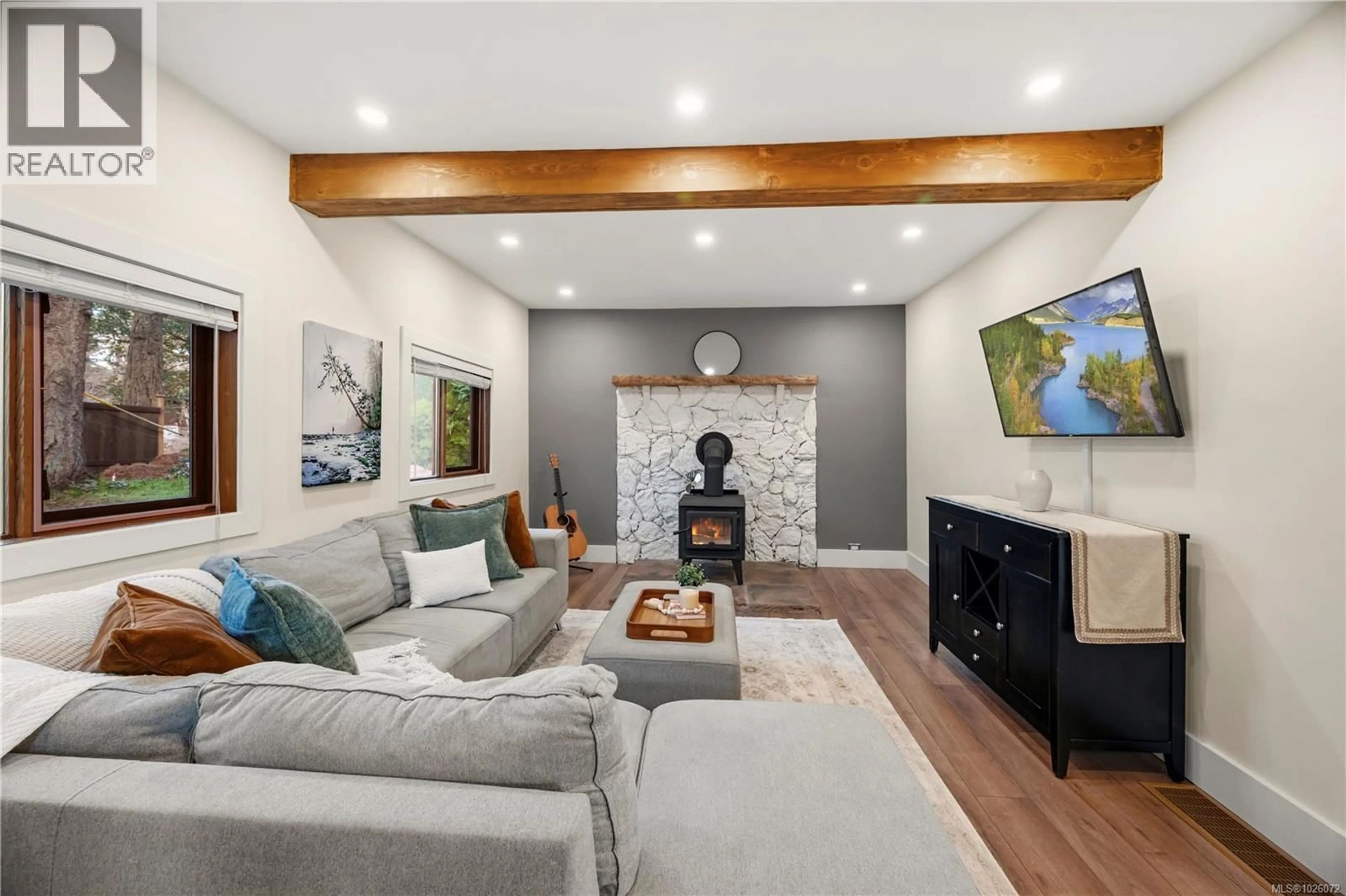 Living room with furniture, unknown for 3729 DALLIMORE ROAD, Metchosin British Columbia V9C3X4