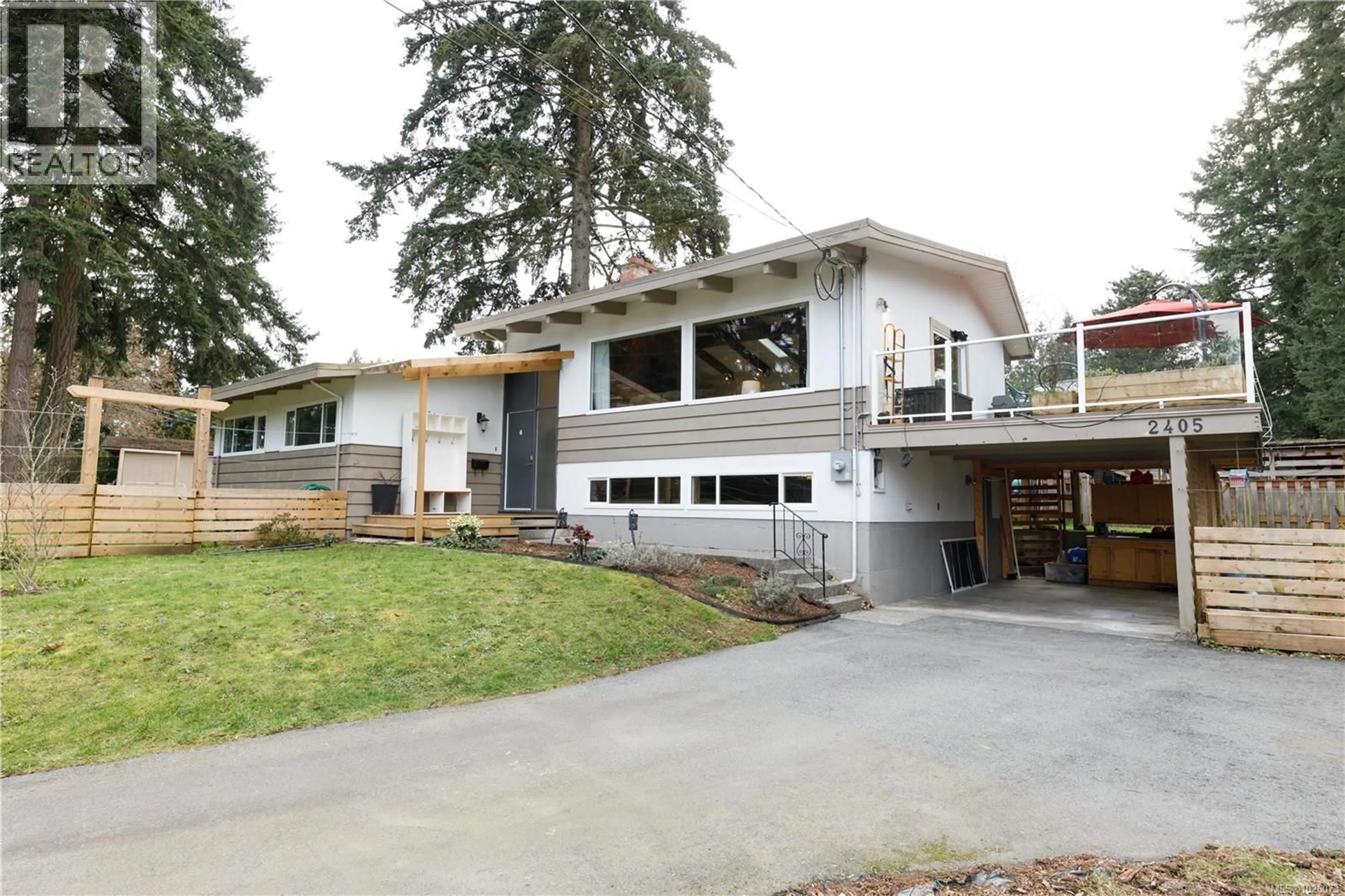 Home with vinyl exterior material, street for 2405 LYNBURN CRESCENT, Nanaimo British Columbia V9S3T3