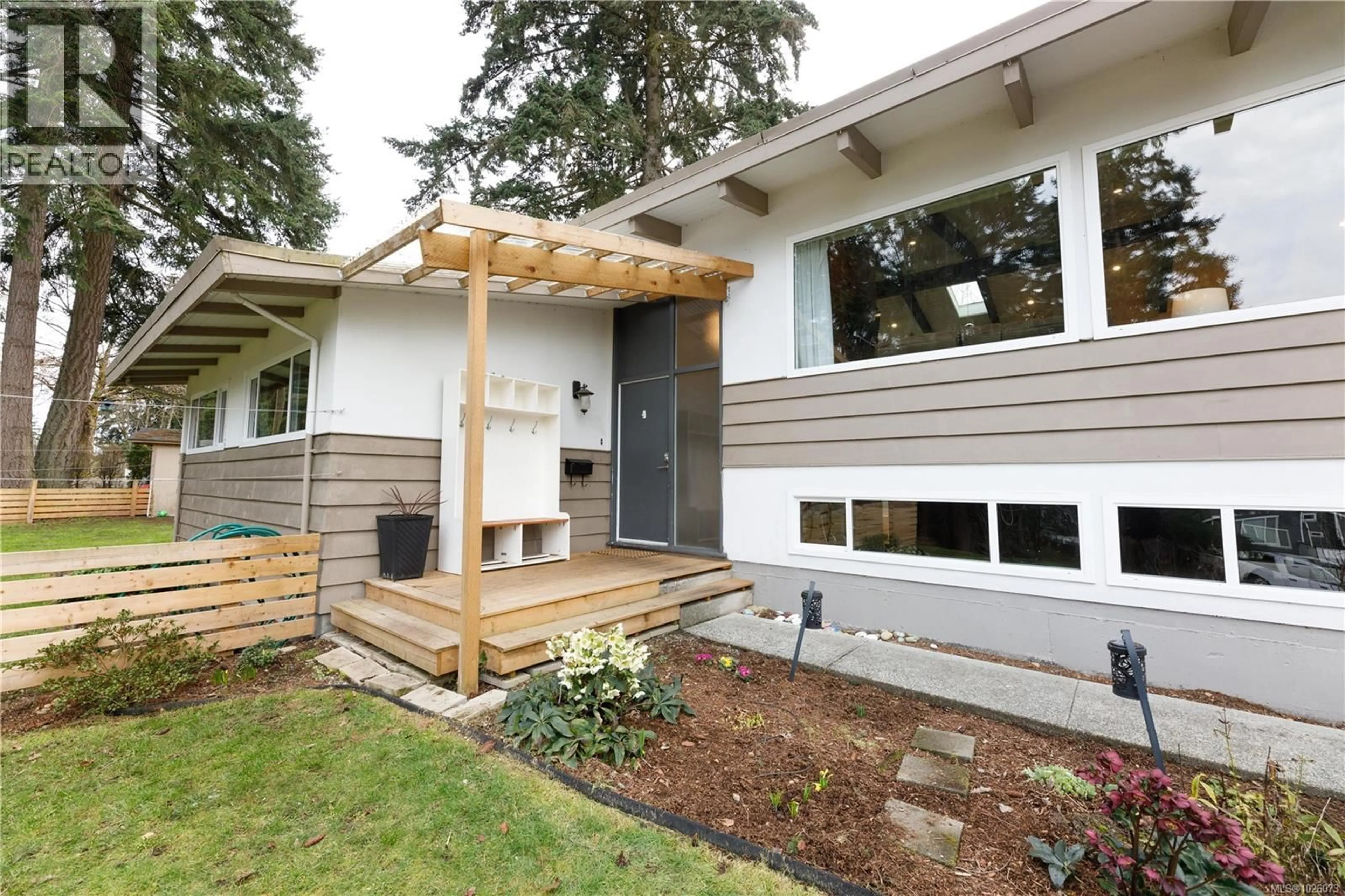 Home with vinyl exterior material, street for 2405 LYNBURN CRESCENT, Nanaimo British Columbia V9S3T3
