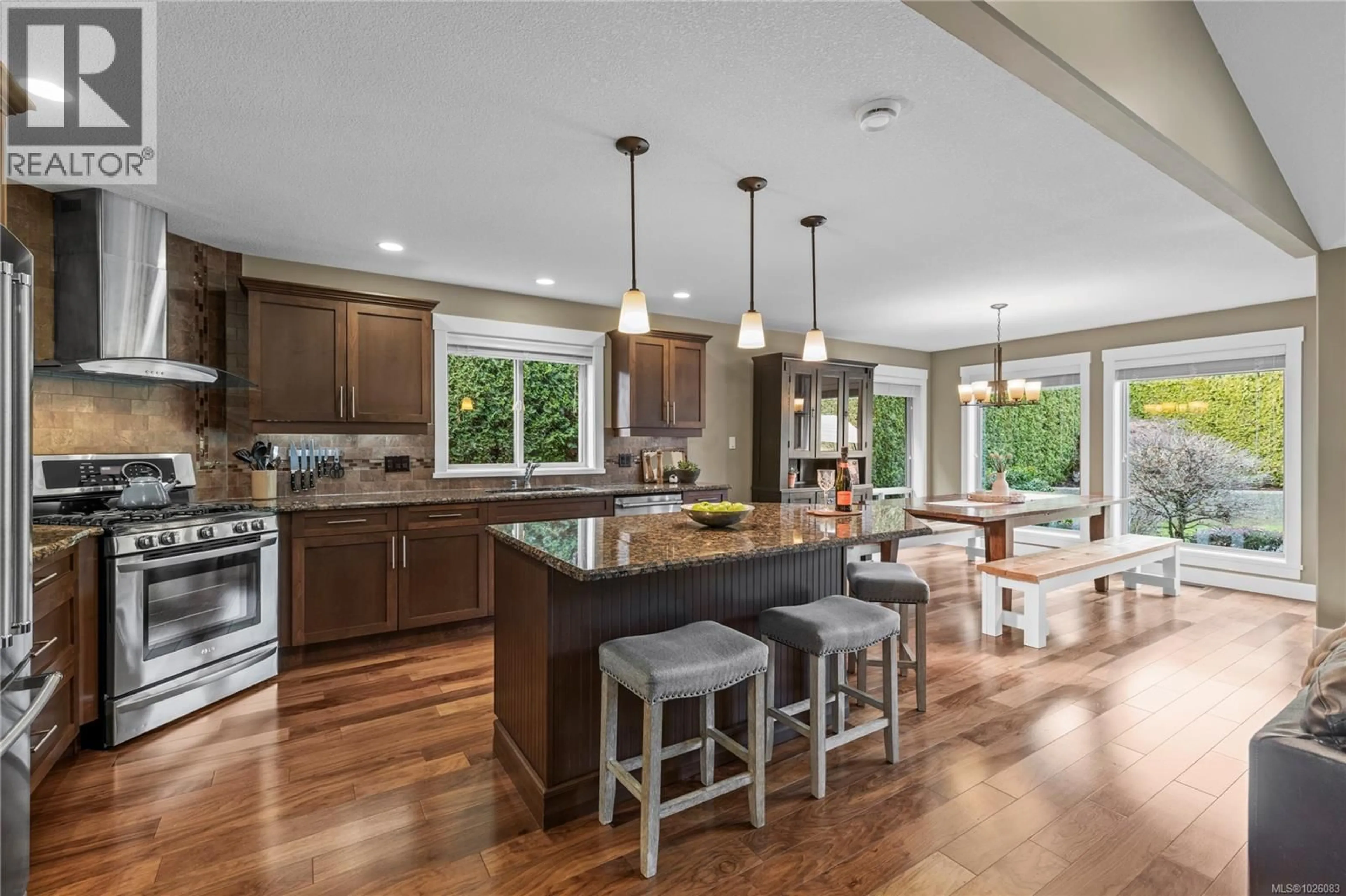 Open concept kitchen, unknown for 387 KINGSLEY STREET, Parksville British Columbia V9P1H6