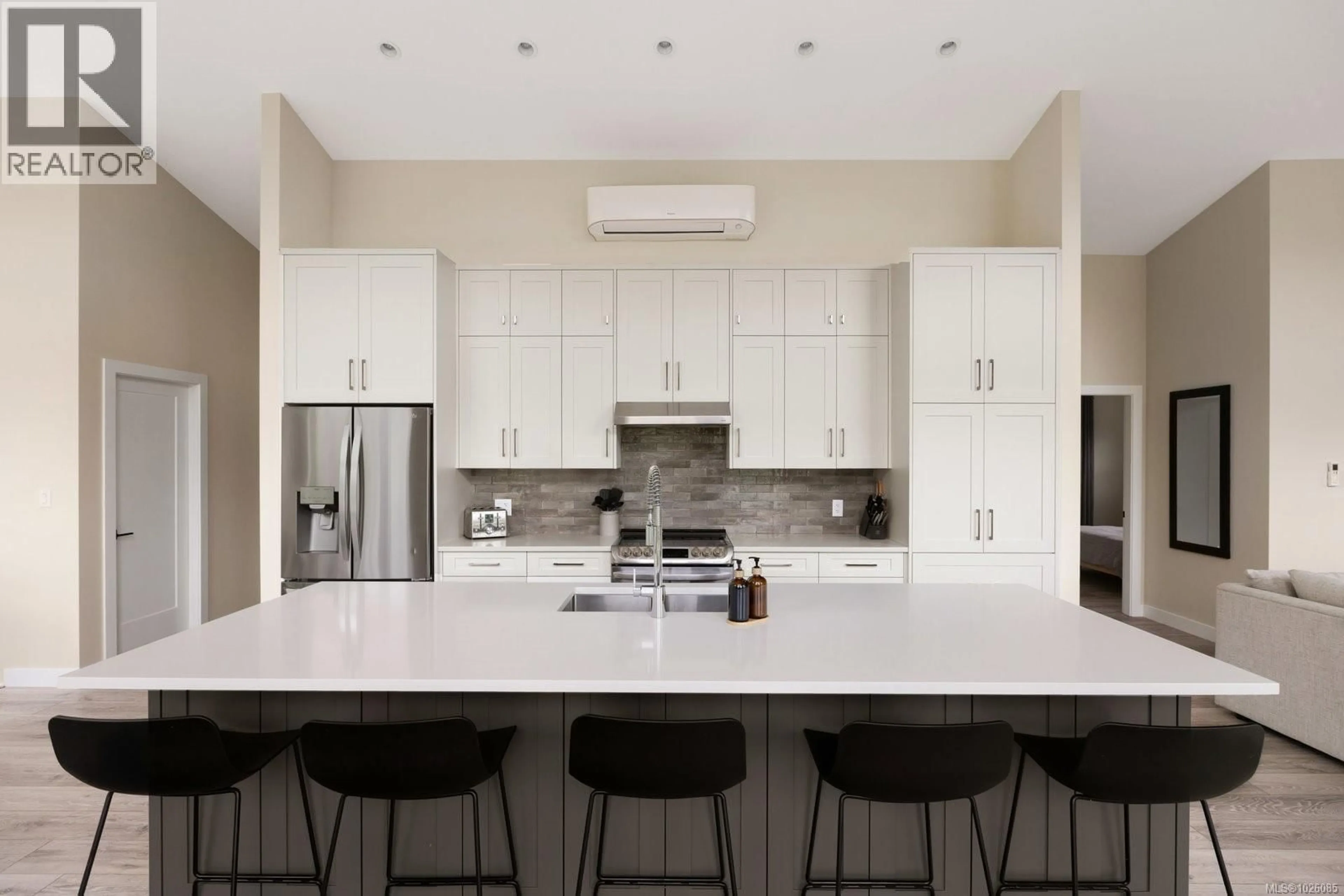 Contemporary kitchen, ceramic/tile floor for 9846 STIN-QUA ROAD, Honeymoon Bay British Columbia V0R1Y0