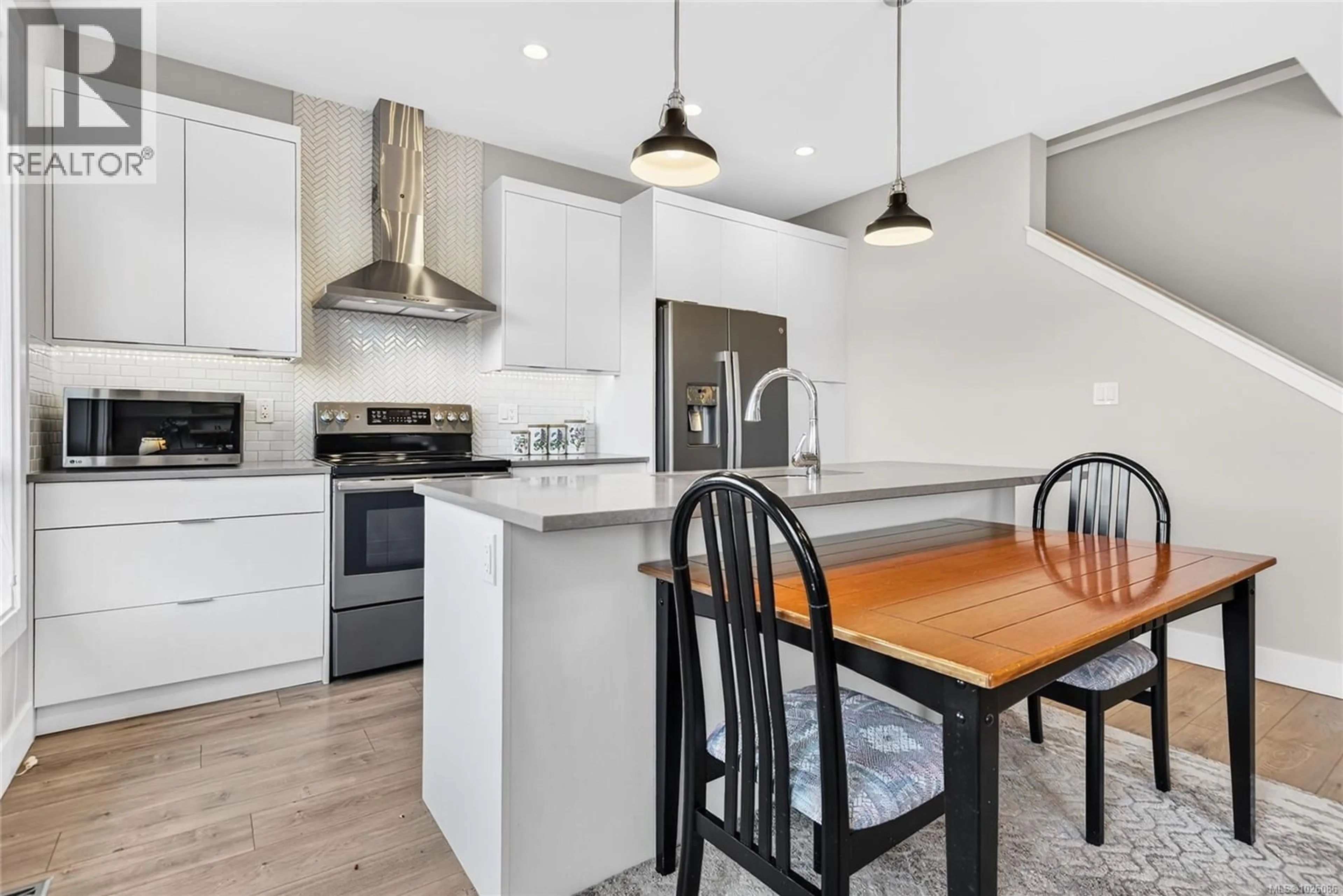 Open concept kitchen, unknown for 9 - 2607 KENDAL AVENUE, Cumberland British Columbia V0R1S0