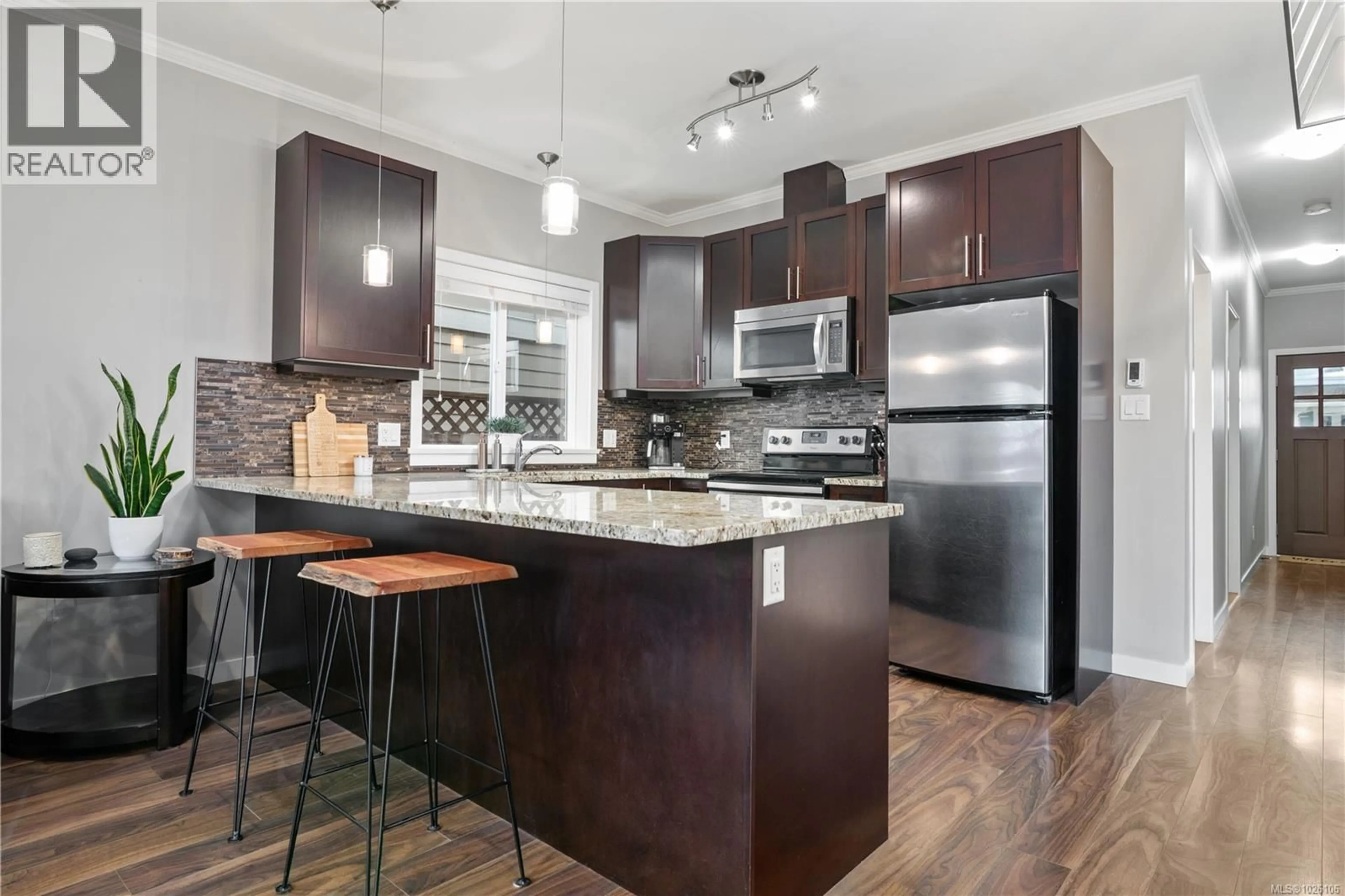 Open concept kitchen, unknown for 2952 TRESTLE PLACE, Langford British Columbia V9B0K6