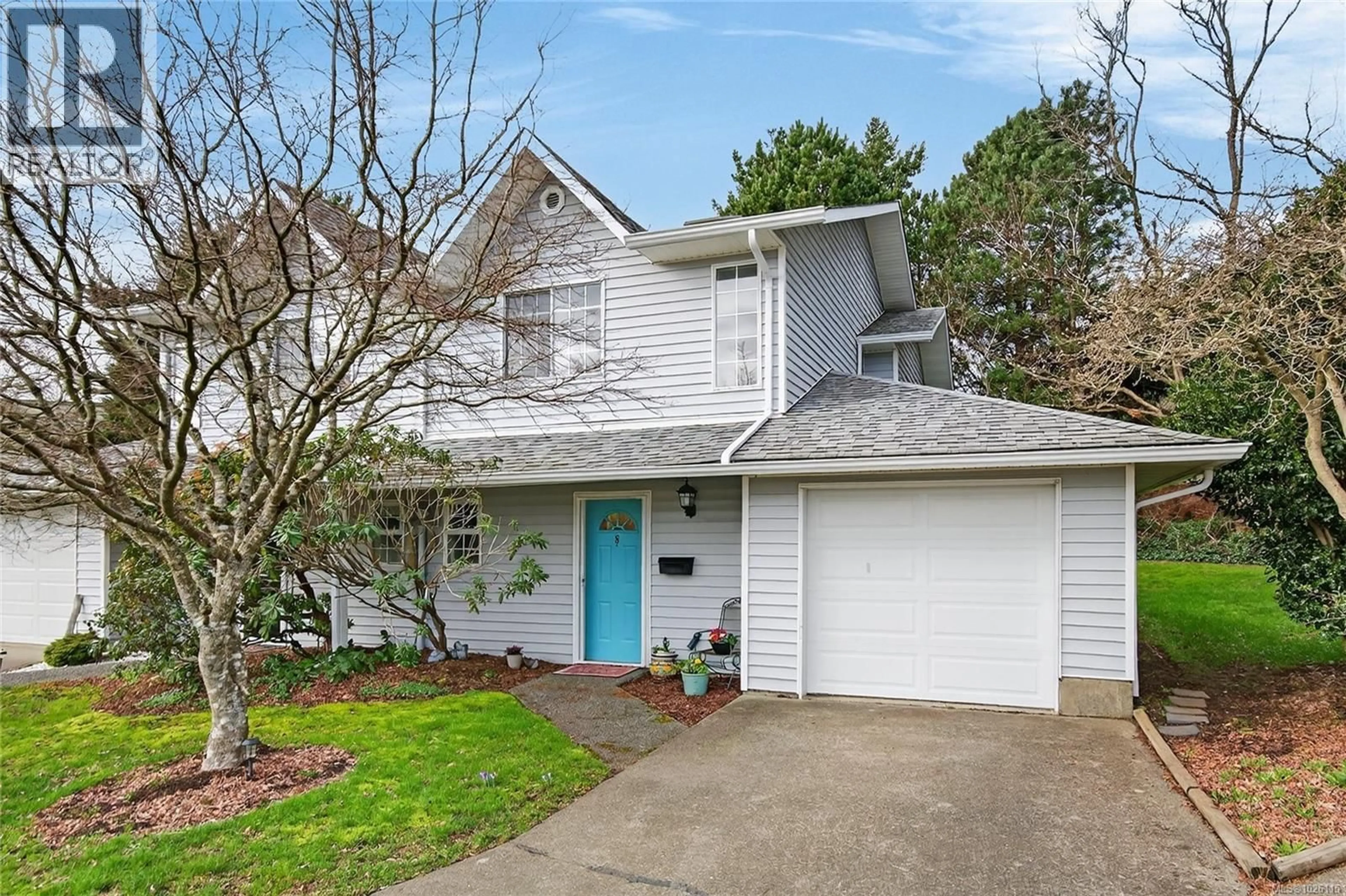 Home with vinyl exterior material, street for 8 - 2200 MANOR DRIVE, Comox British Columbia V9M1C5