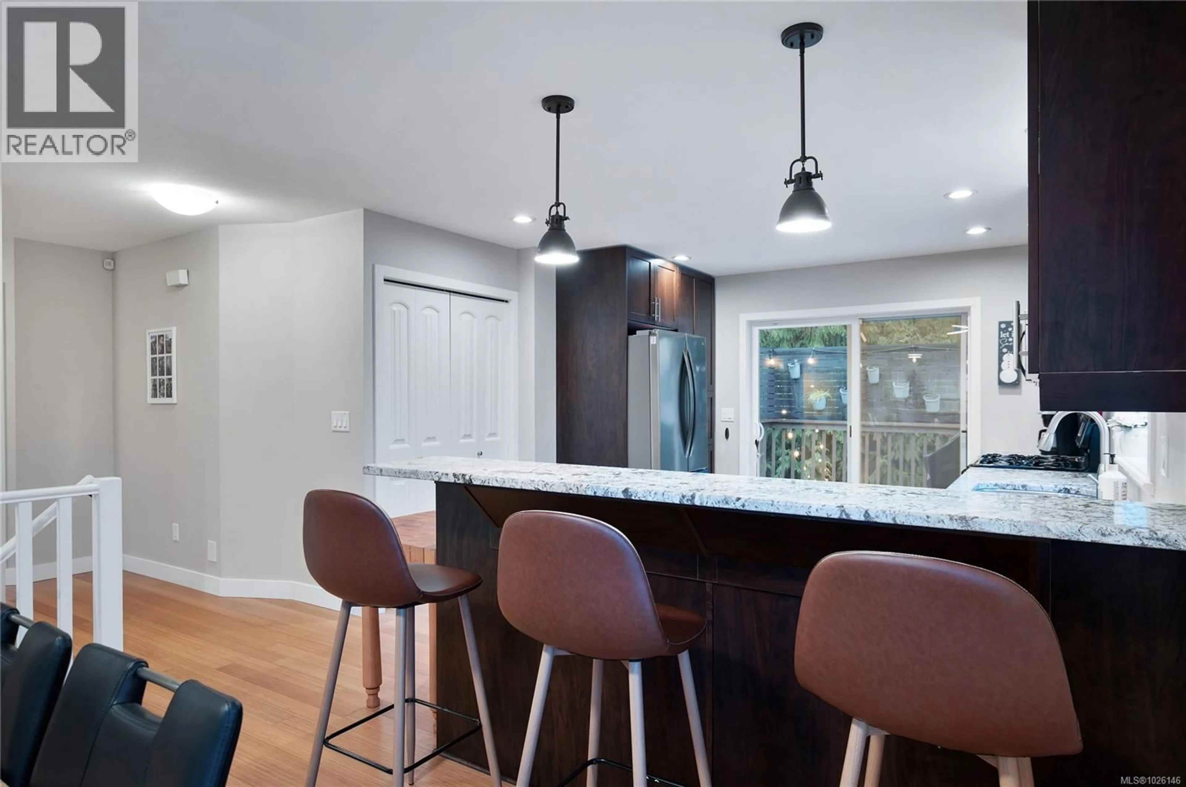 Open concept kitchen, unknown for 367 APPLEWOOD CRESCENT, Nanaimo British Columbia V9R0A6