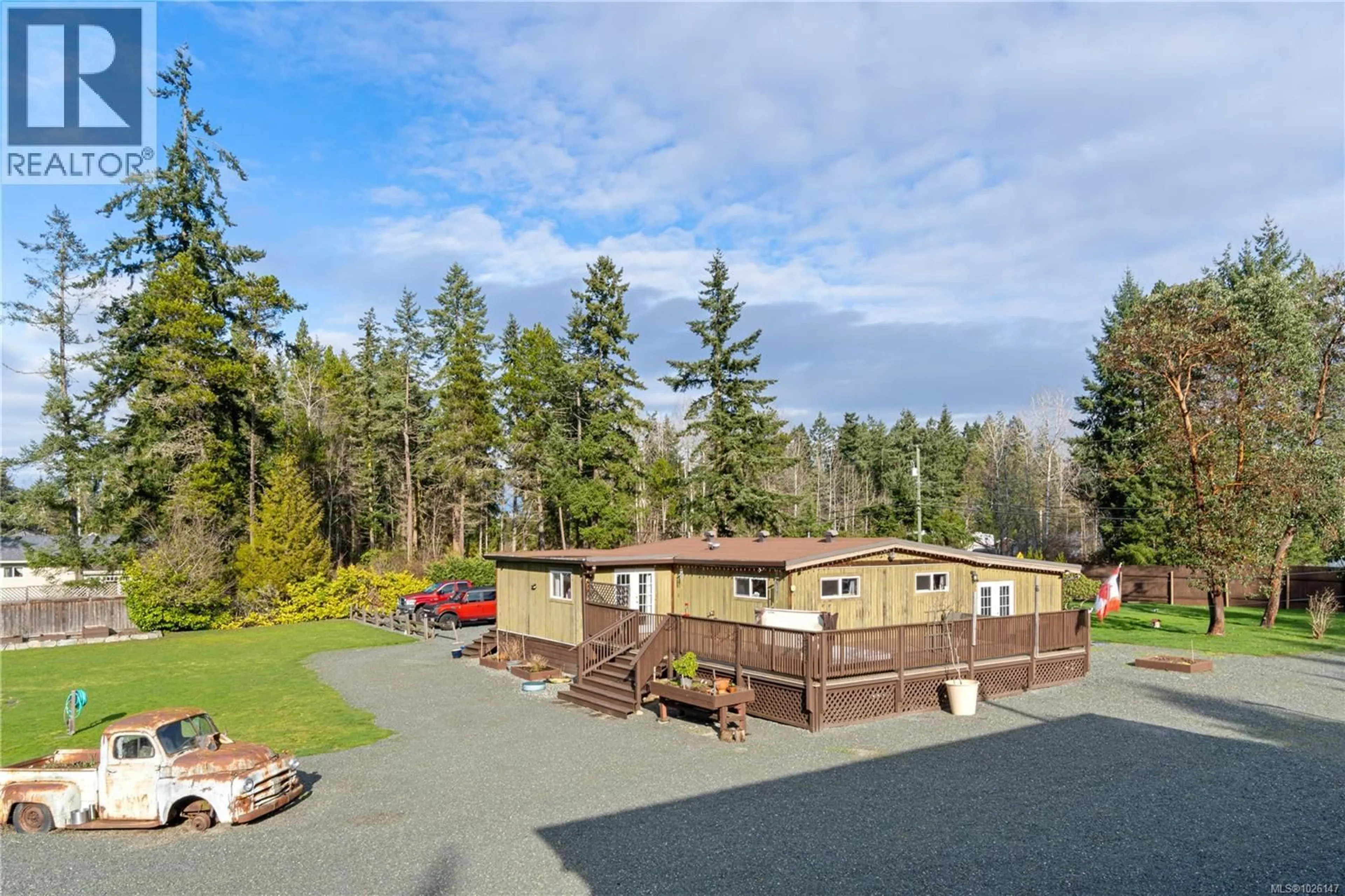 A pic from outside/outdoor area/front of a property/back of a property/a pic from drone, water/lake/river/ocean view for 1143 BELLEVUE ROAD, Parksville British Columbia V9P2C4
