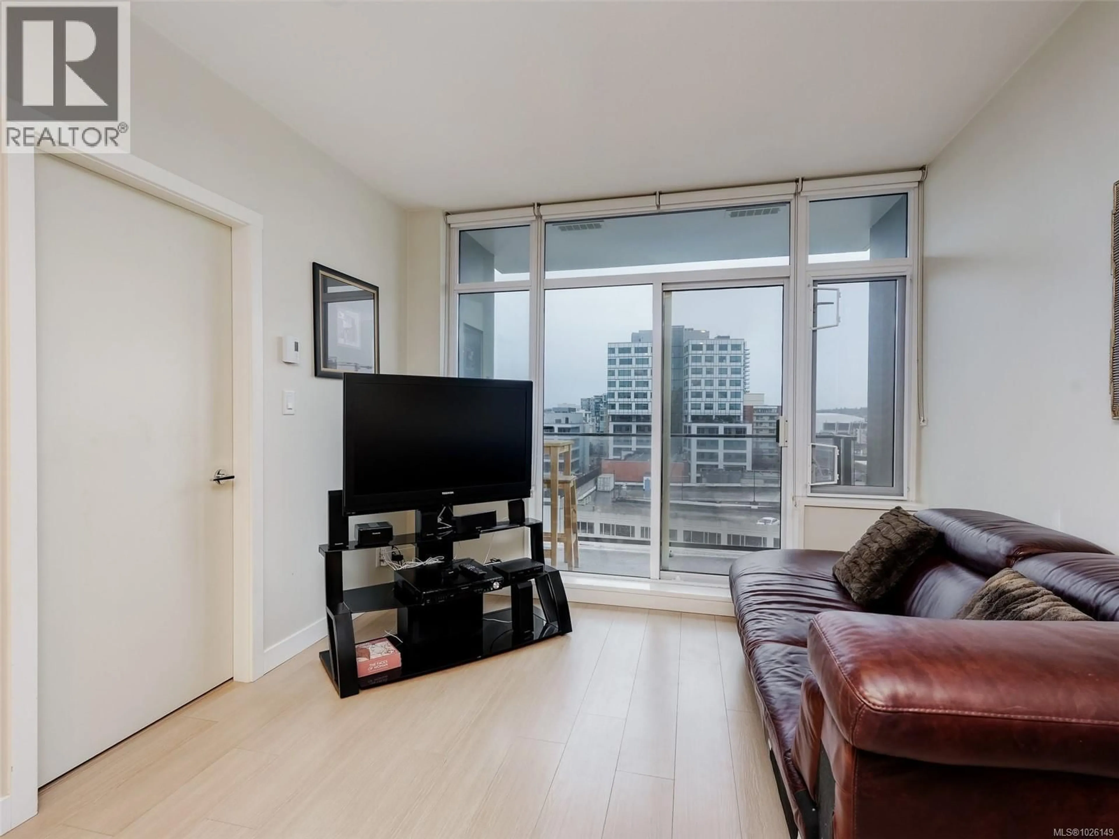 Living room with furniture, unknown for 912 - 728 YATES STREET, Victoria British Columbia V8W0C8