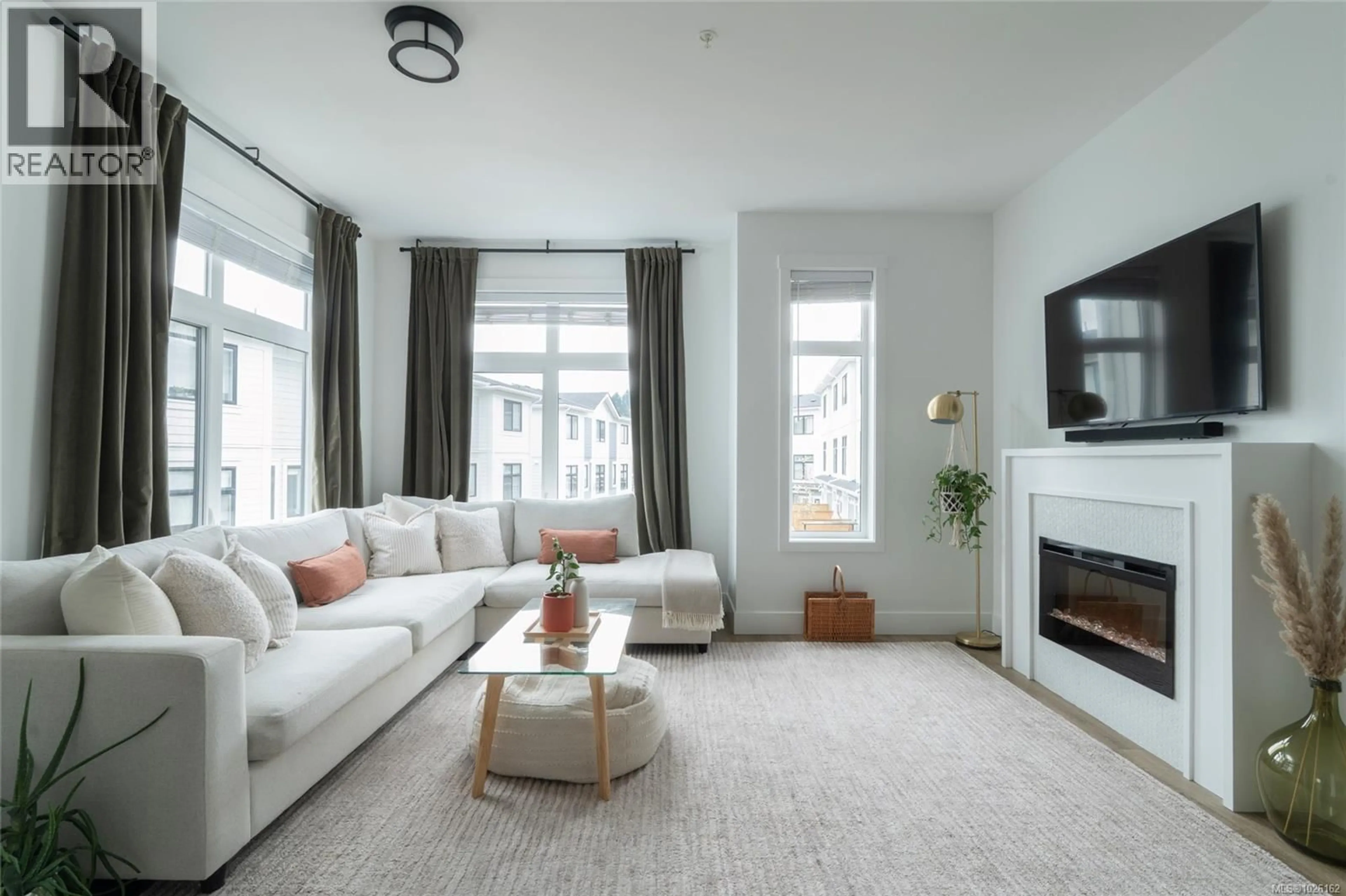 Living room with furniture, unknown for 46 - 255 CASPIAN DRIVE, Colwood British Columbia V9C0R9