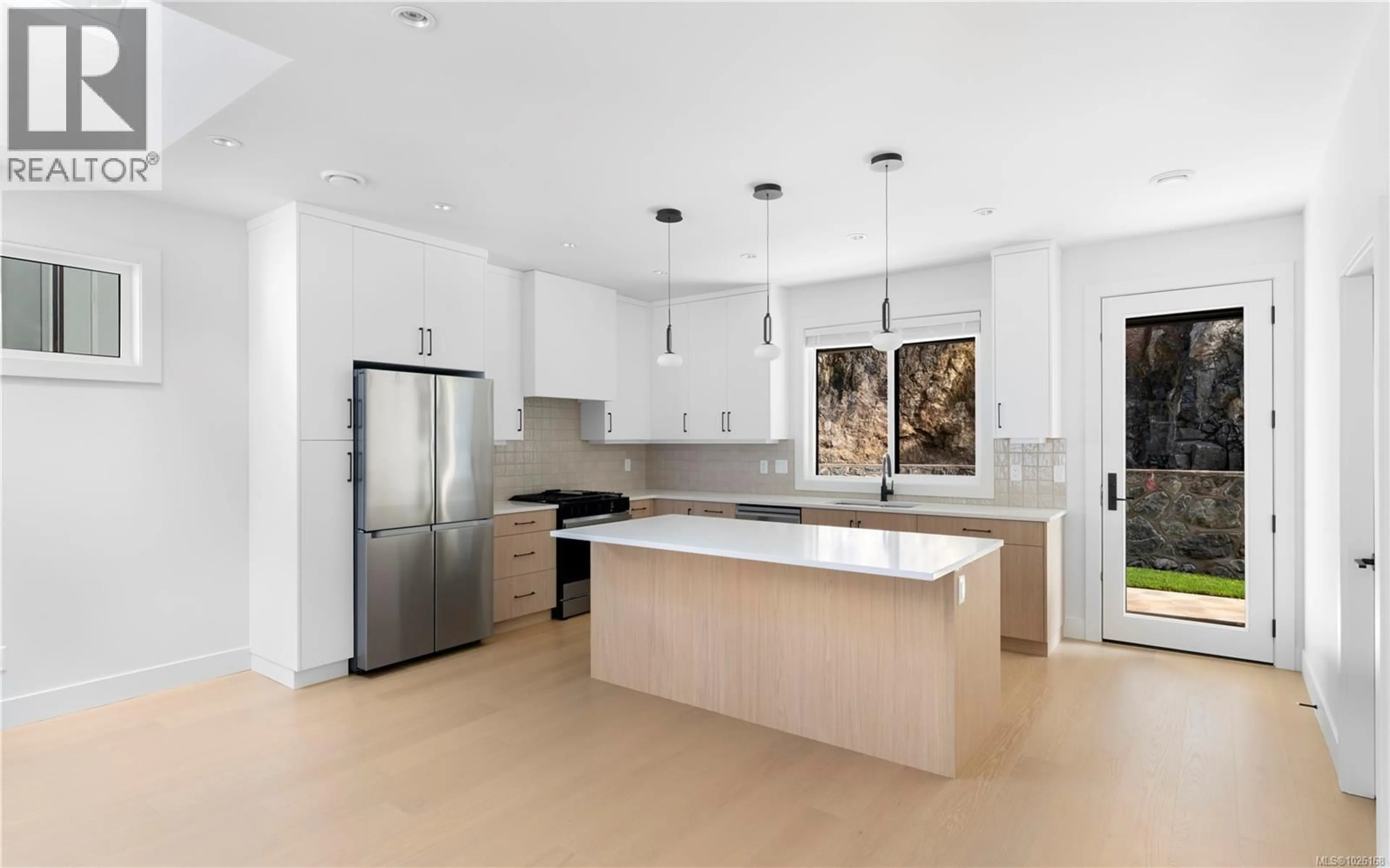 Unknown for 3425 HORIZON TERRACE, Langford British Columbia V9C4L5