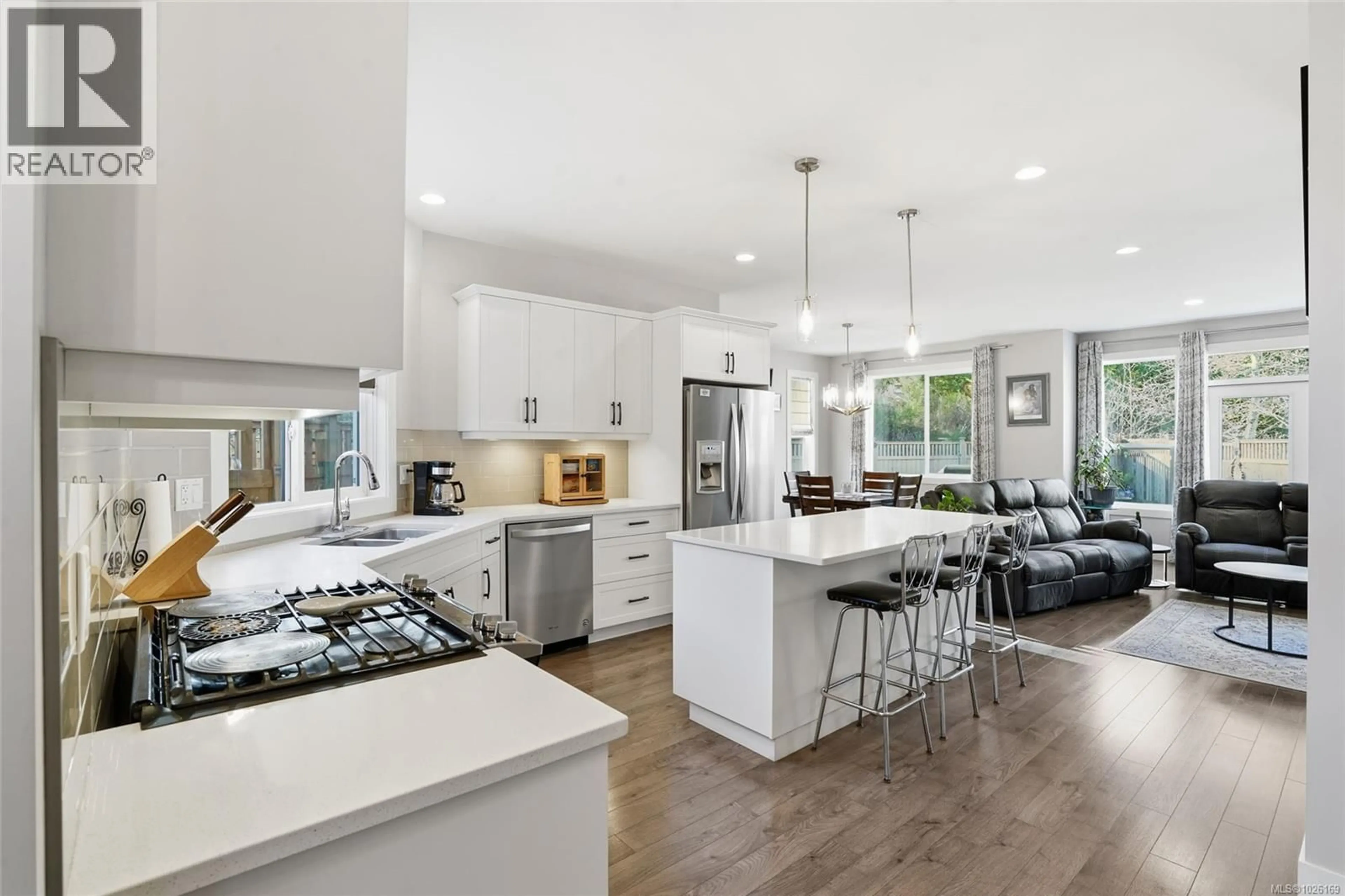 Open concept kitchen, unknown for 751 JAMES PLACE, Ladysmith British Columbia V9G1W2