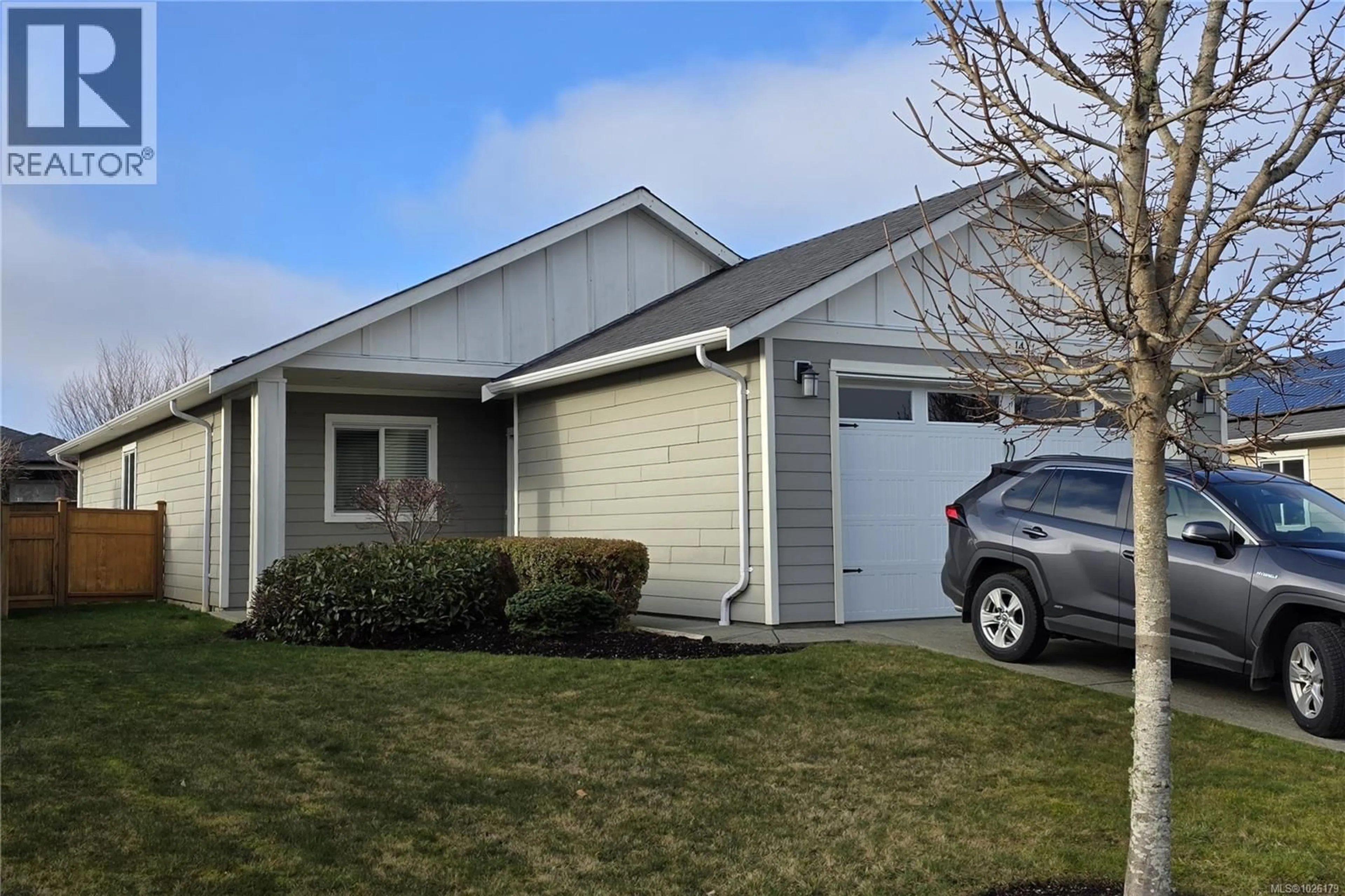 Home with vinyl exterior material, street for 14 - 3647 VERMONT PLACE, Campbell River British Columbia V9H0B9