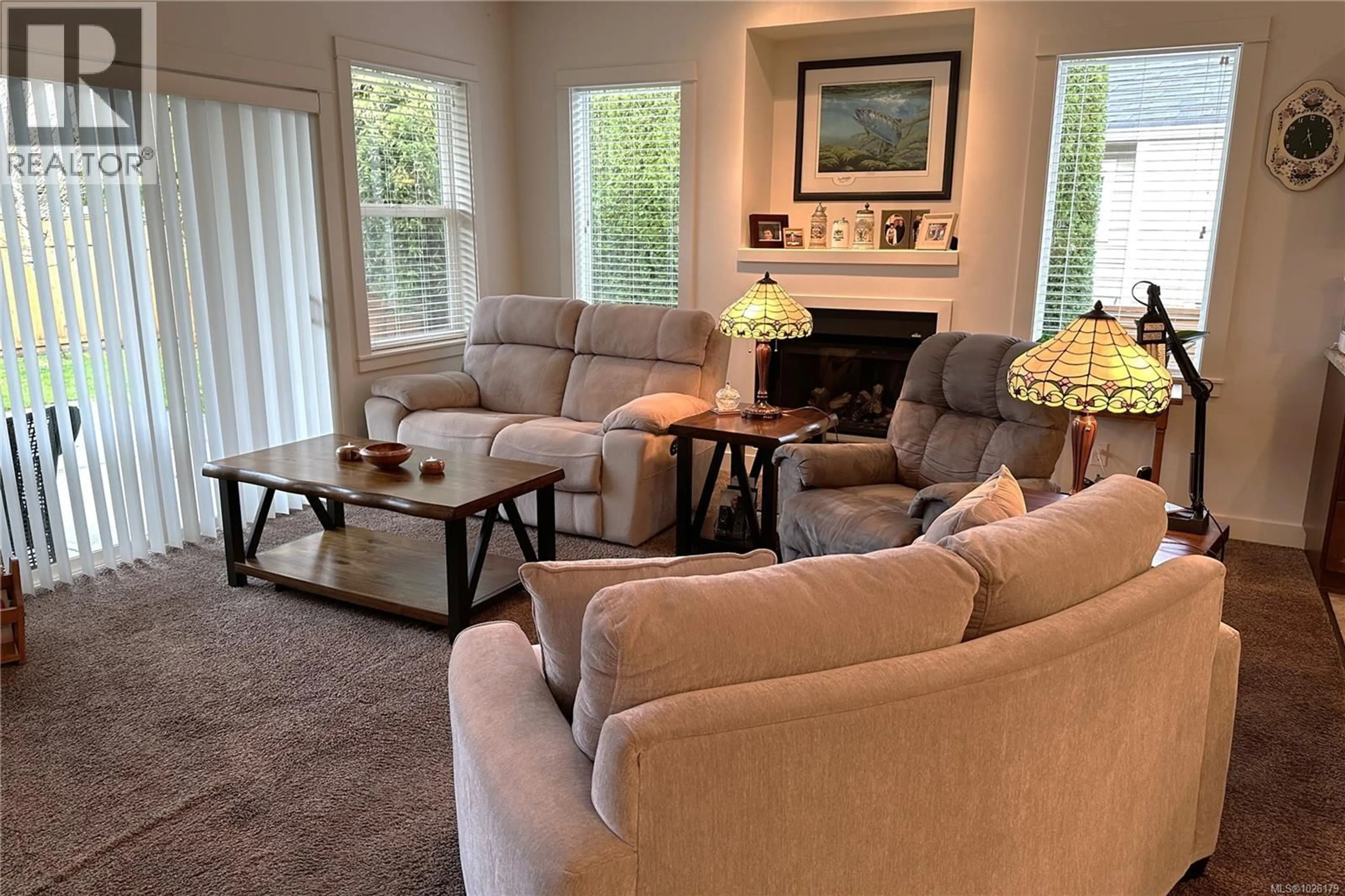 Living room with furniture, unknown for 14 - 3647 VERMONT PLACE, Campbell River British Columbia V9H0B9