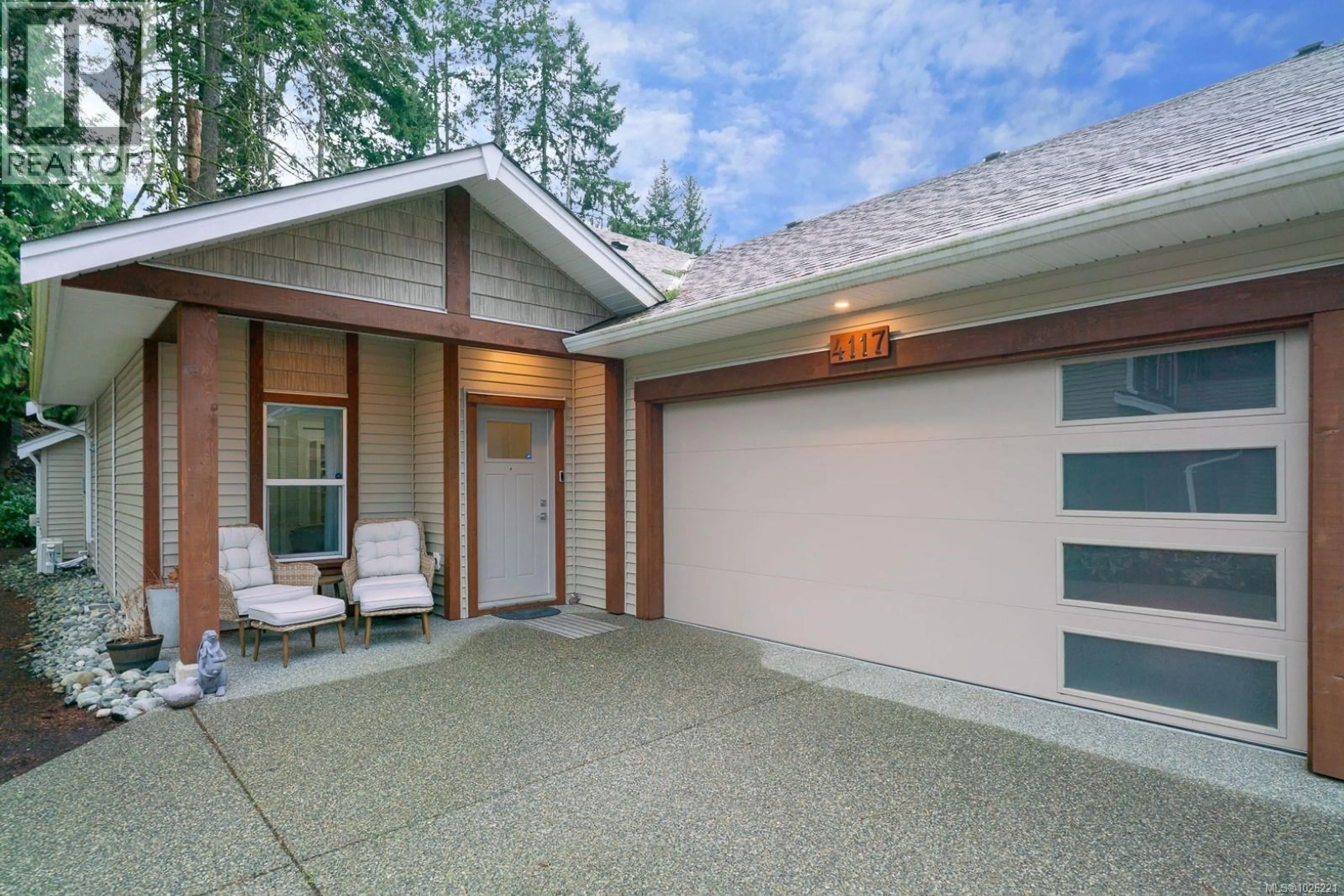 Home with vinyl exterior material, street for 4117 EMERALD WOODS PLACE, Nanaimo British Columbia V9T0K6