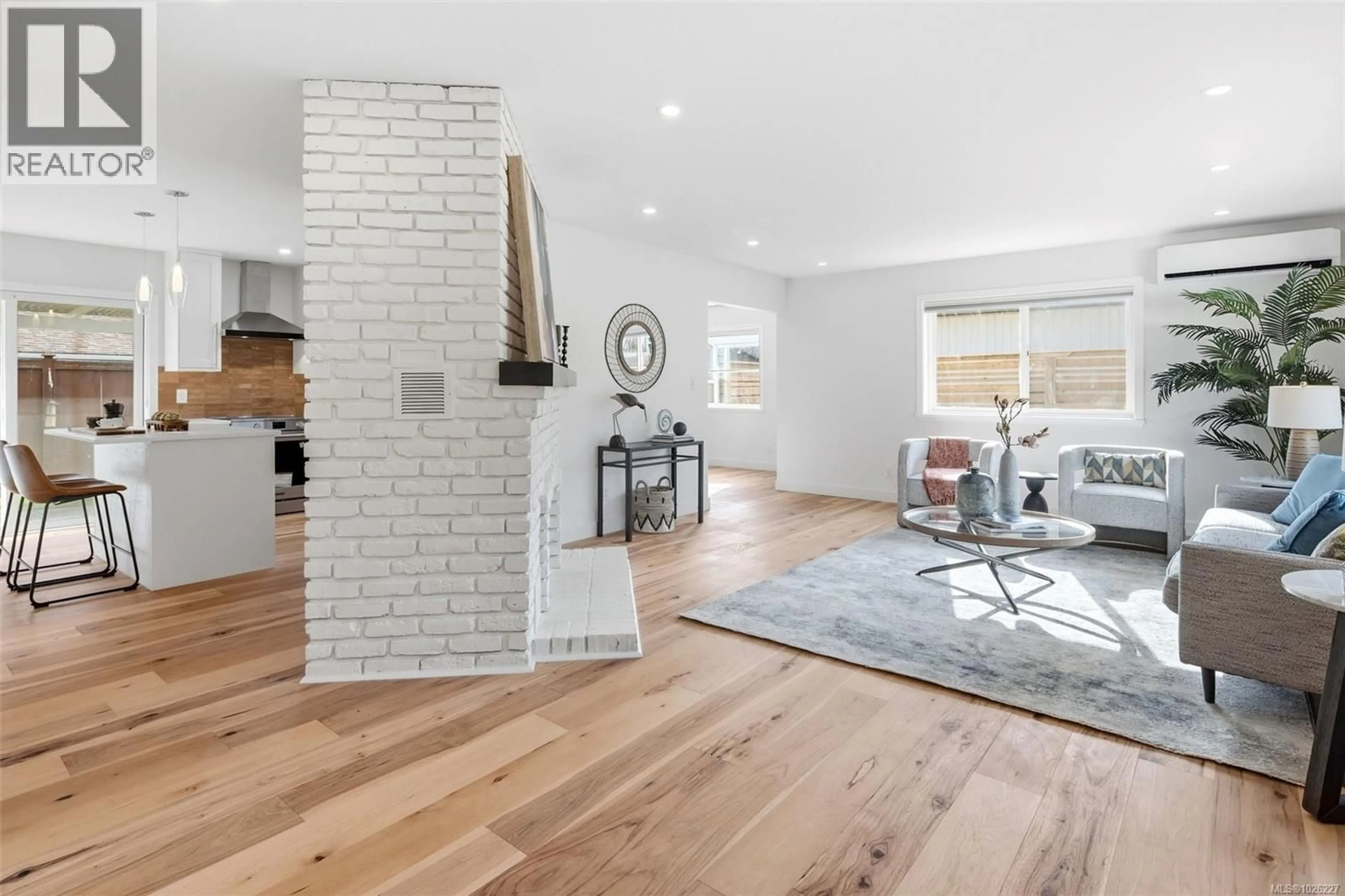 Unknown for 11 - 2558 FERGUSON ROAD, Central Saanich British Columbia V8M1V7