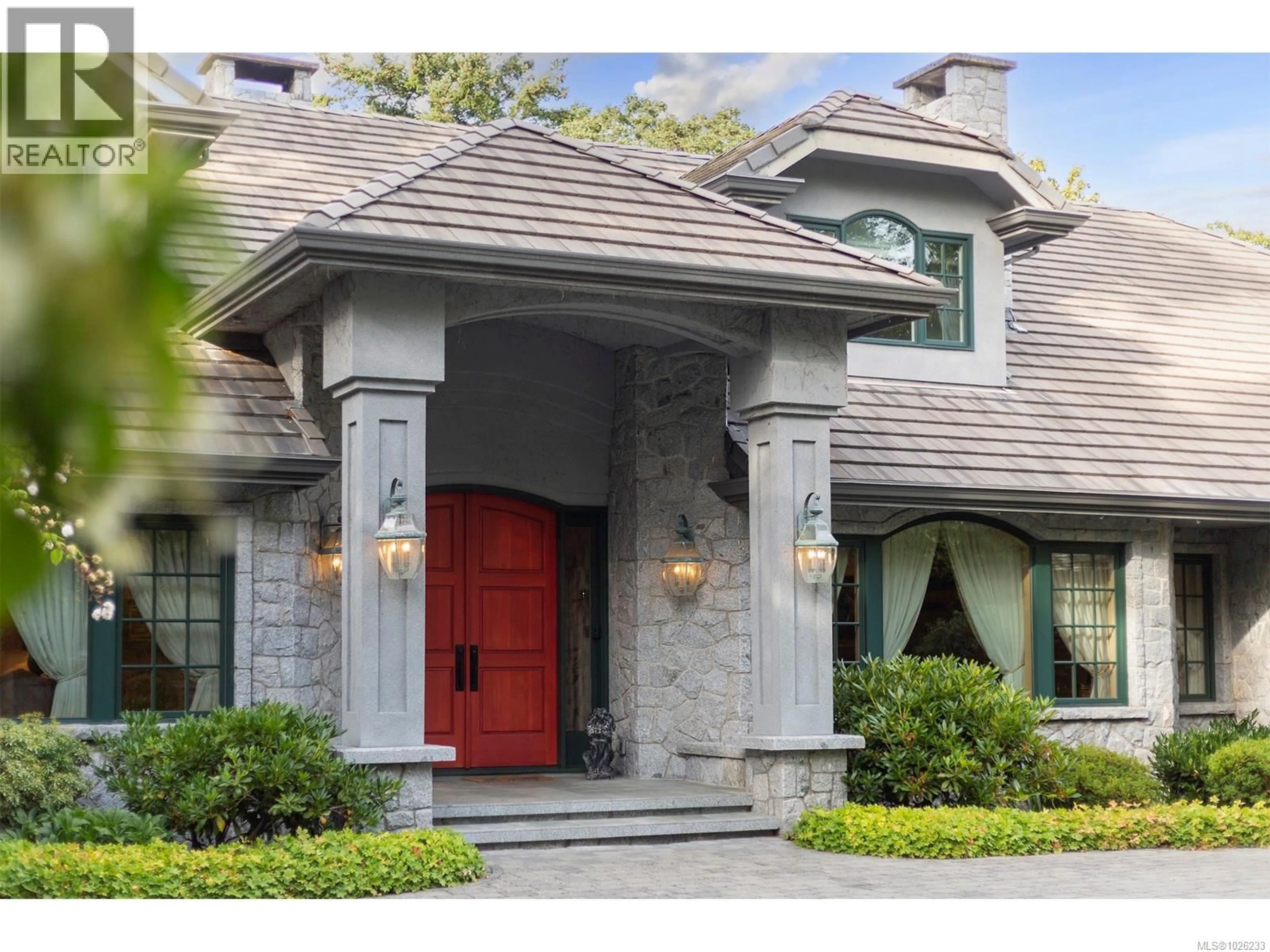 Home with brick exterior material, street for 3445 BEACH DRIVE, Oak Bay British Columbia V8R6M6