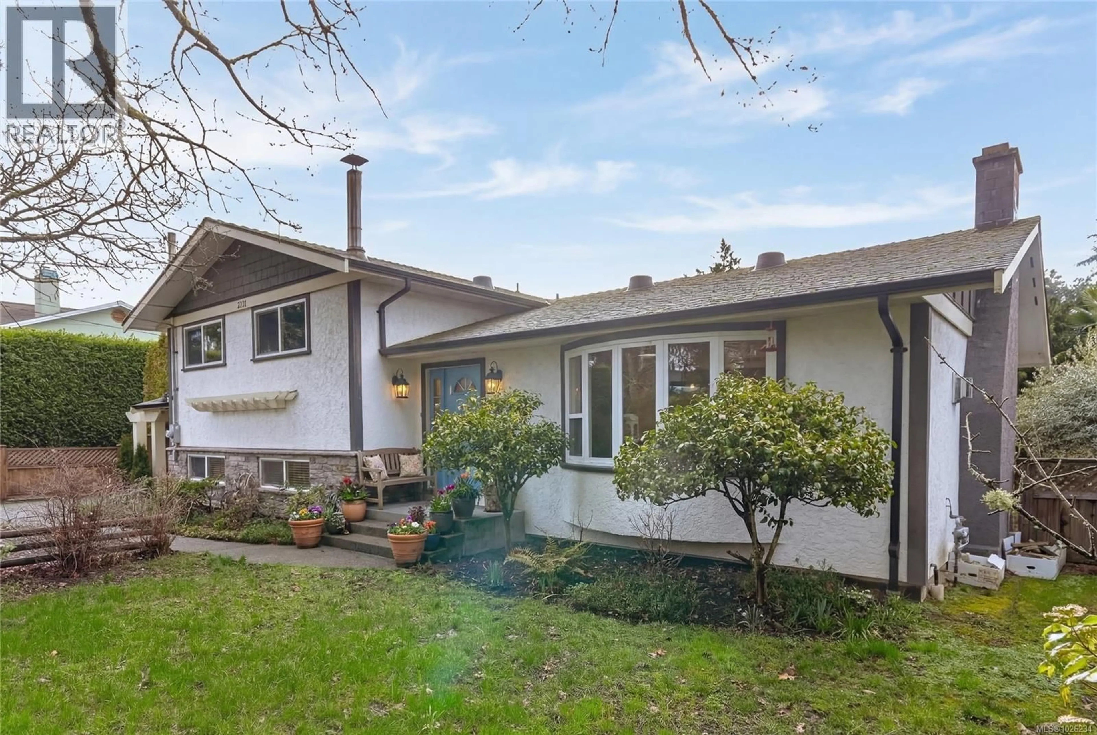 A pic from outside/outdoor area/front of a property/back of a property/a pic from drone, street for 1117 CLARKE ROAD, Central Saanich British Columbia V8M1E2