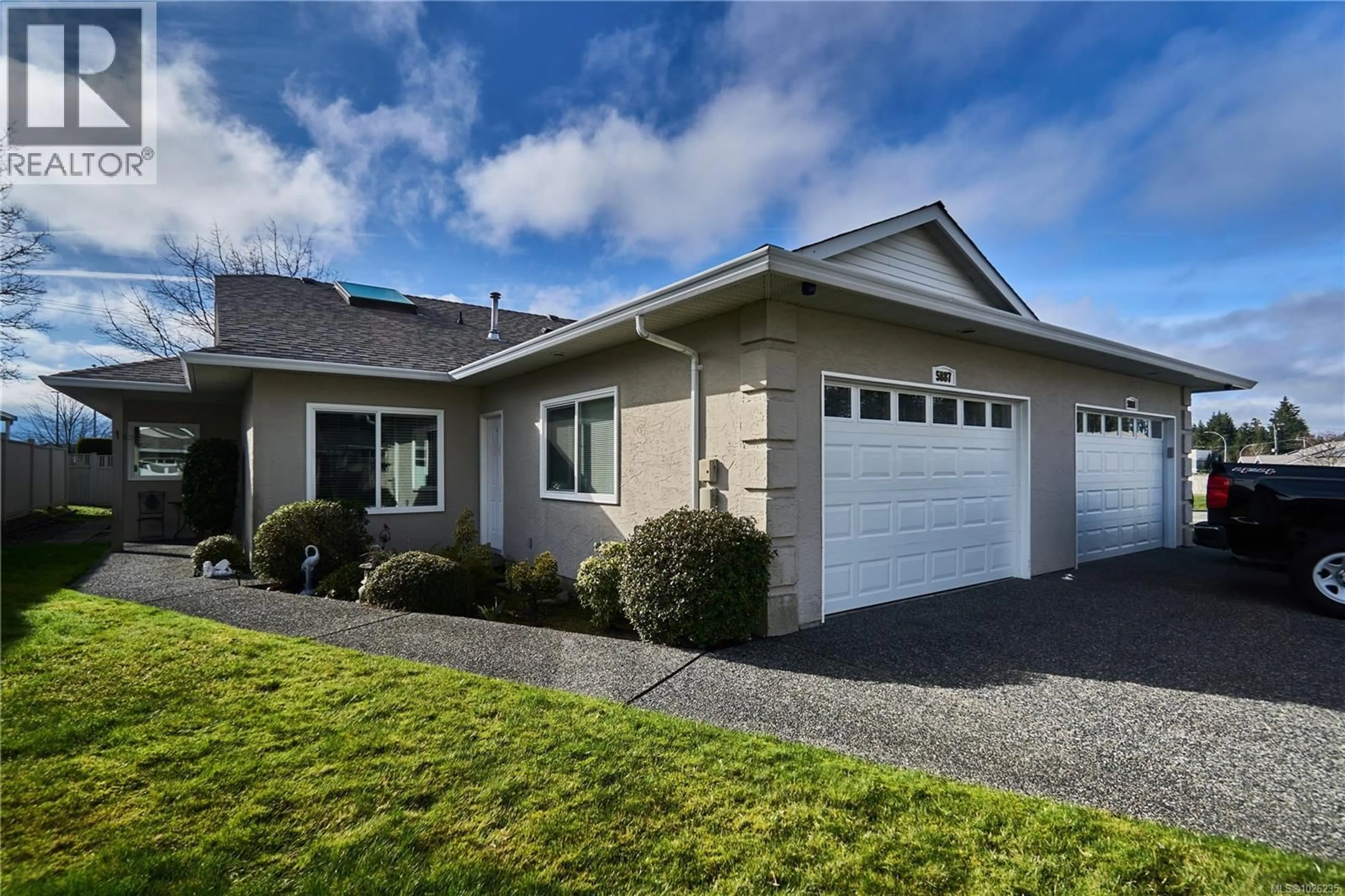 Home with vinyl exterior material, street for 5887 PRIMROSE DRIVE, Nanaimo British Columbia V9T6B8