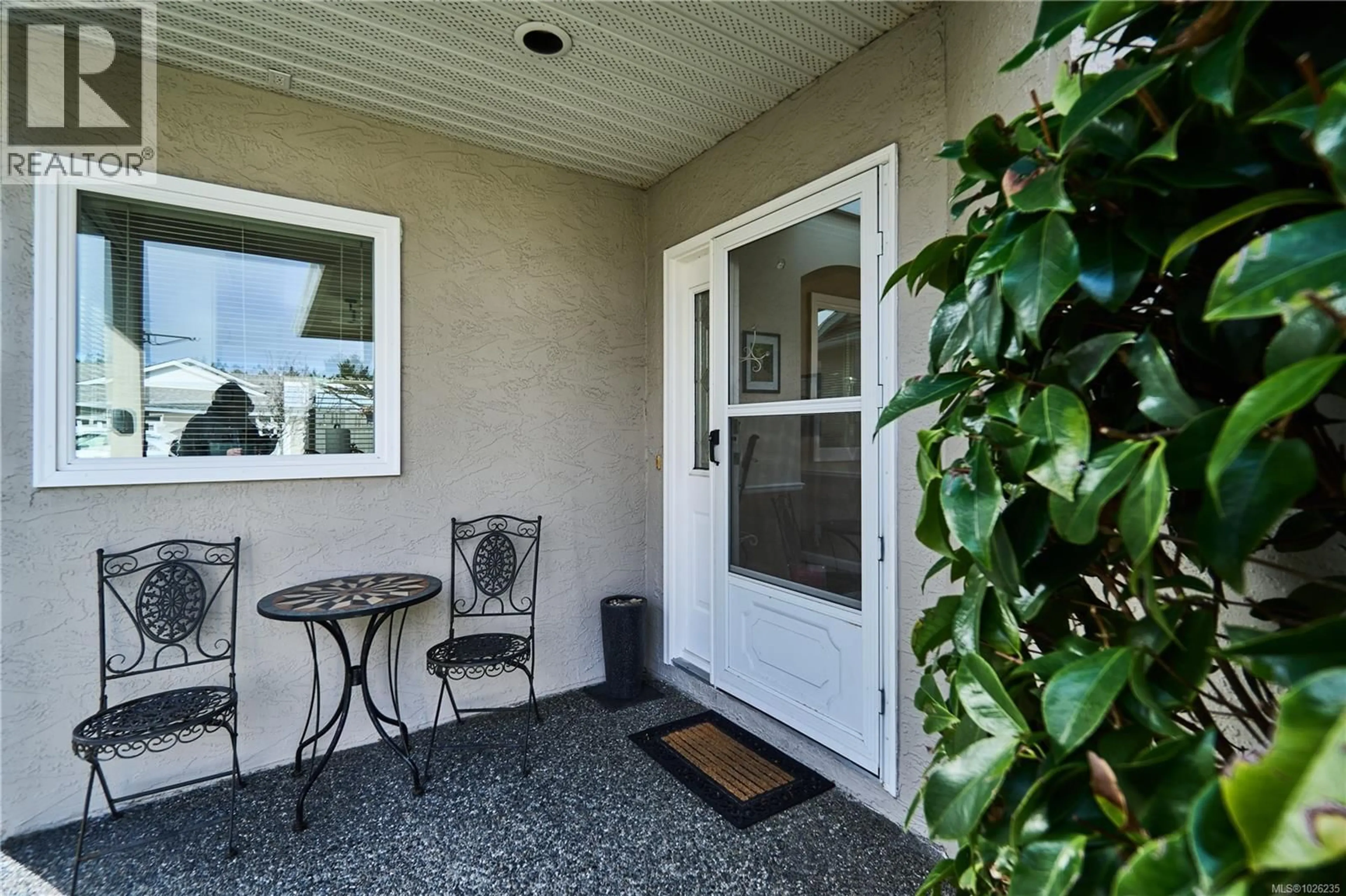 Patio, street for 5887 PRIMROSE DRIVE, Nanaimo British Columbia V9T6B8