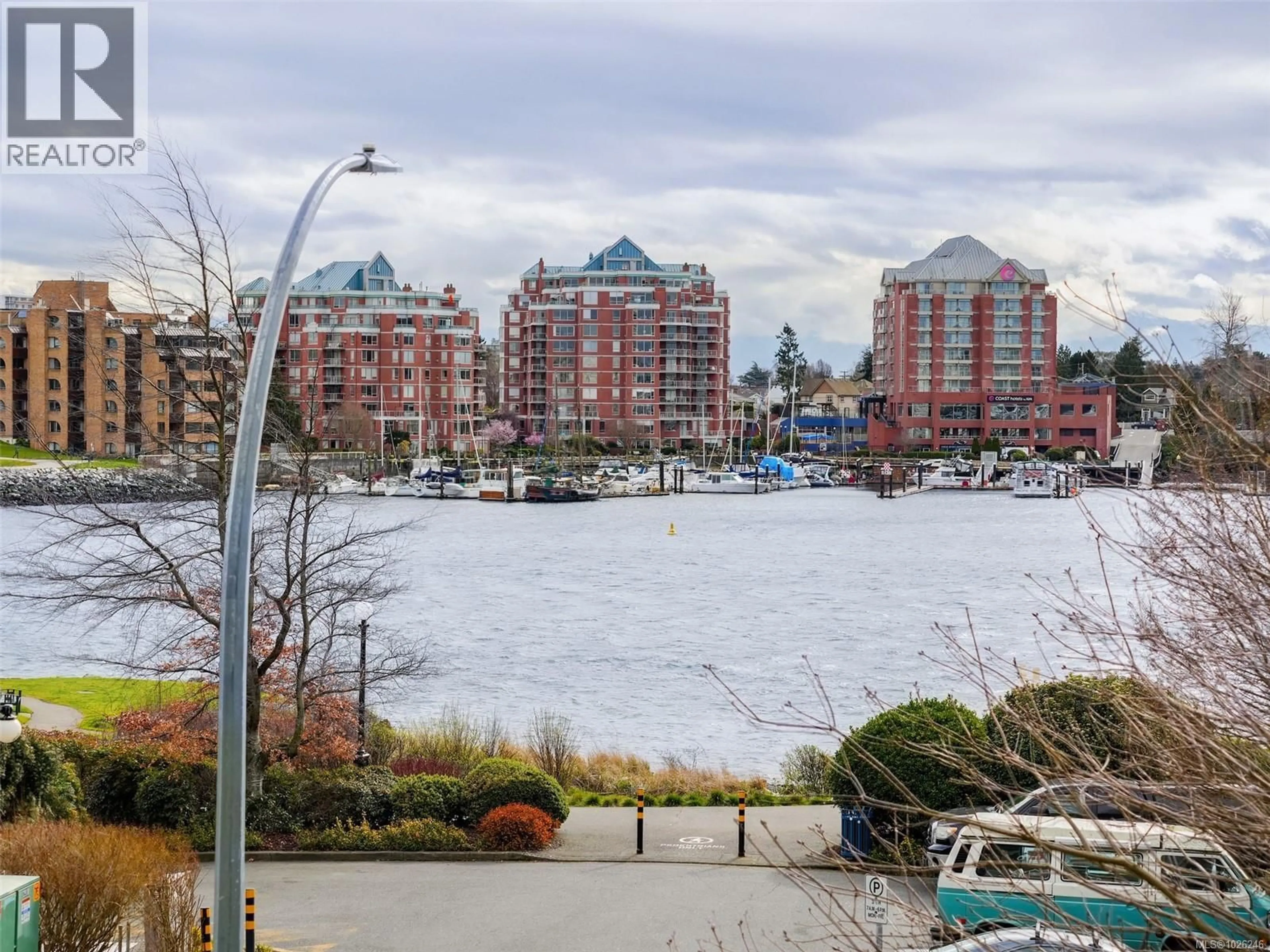 Unknown for 110 - 68 SONGHEES ROAD, Victoria British Columbia V9A0A3