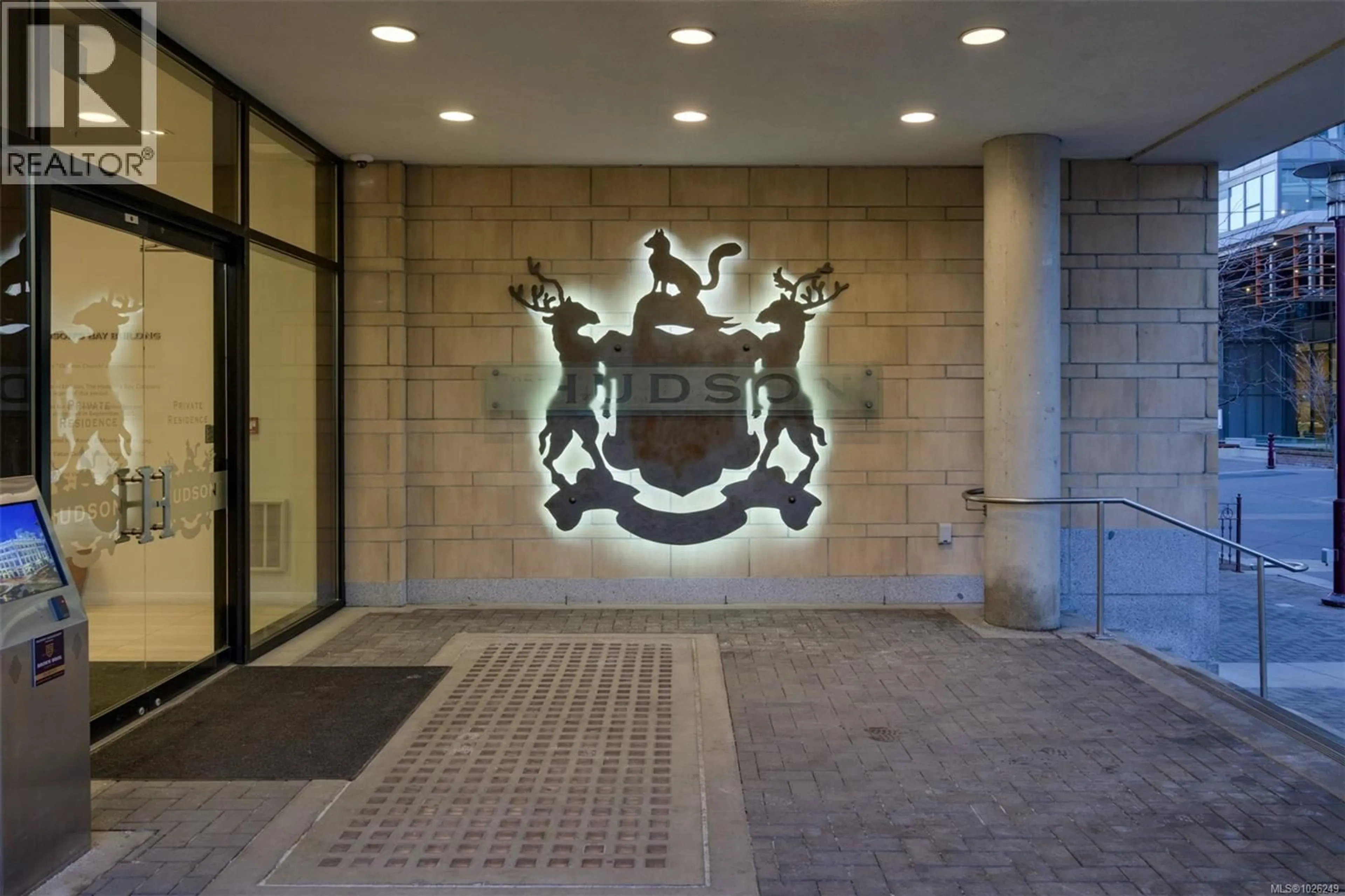 Lobby for 445 - 770 FISGARD STREET, Victoria British Columbia V8W0B8