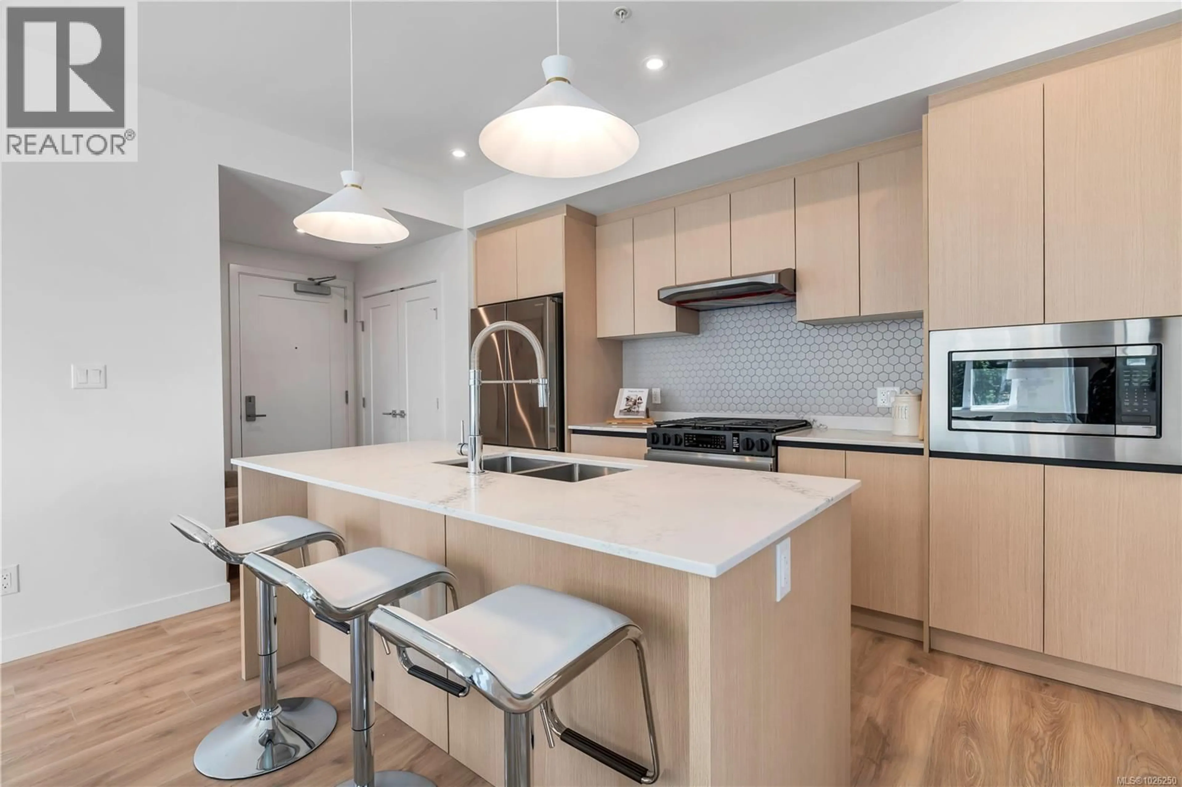 Open concept kitchen, unknown for 104 - 2000 WEST PARK LANE, View Royal British Columbia V9B3R7